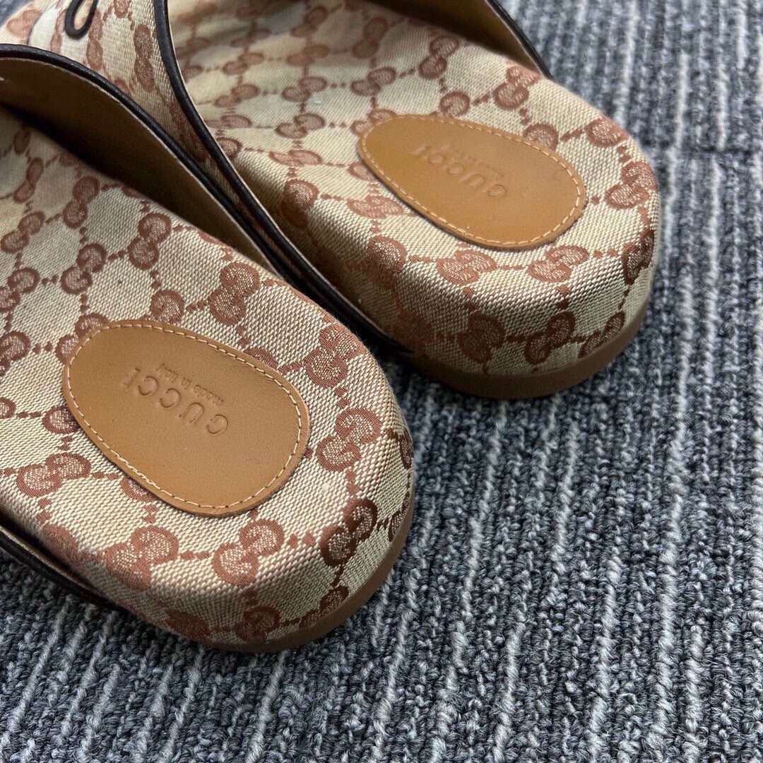 Z5QB17  Popular shoes