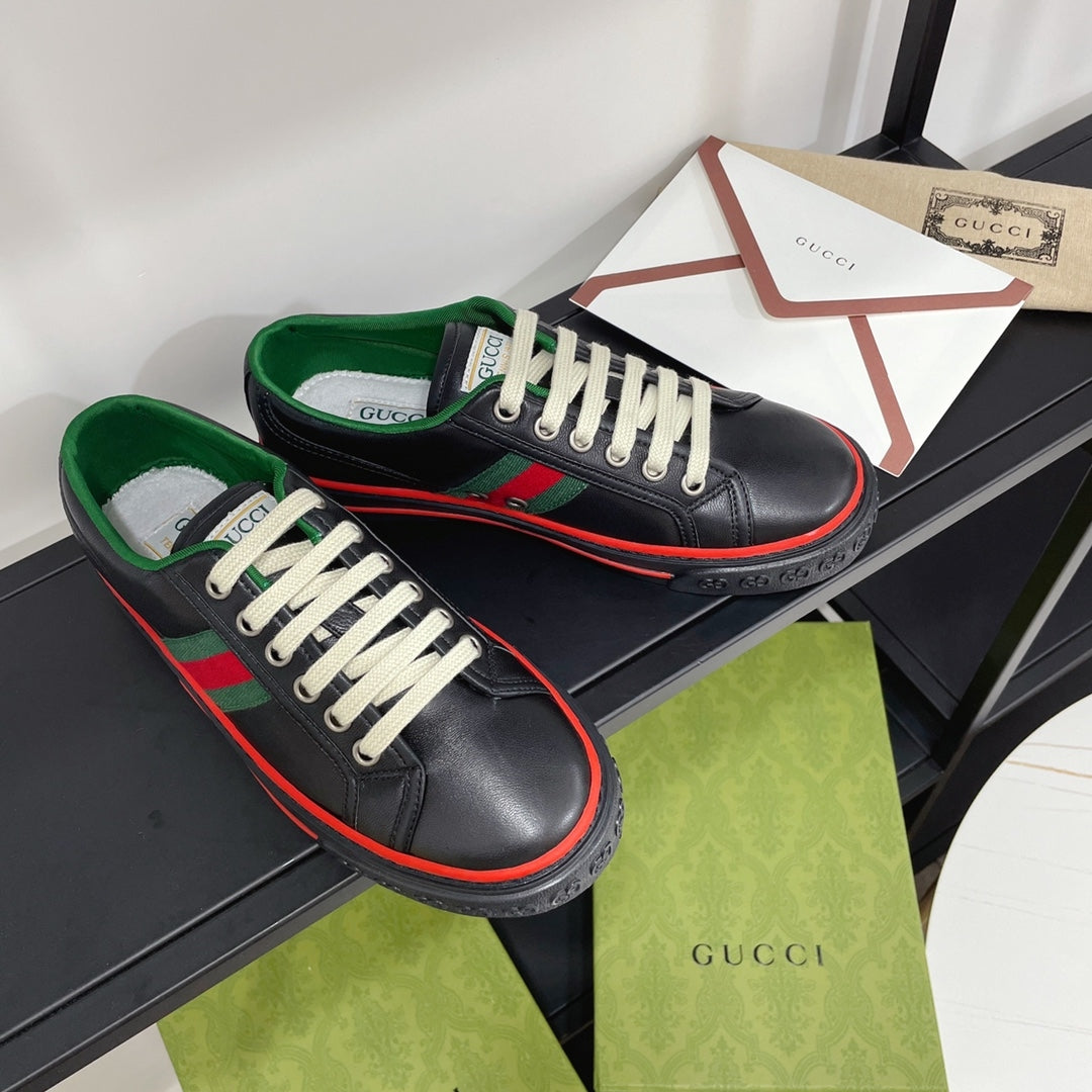 Z2Q105B214 Popular high-quality Shoes