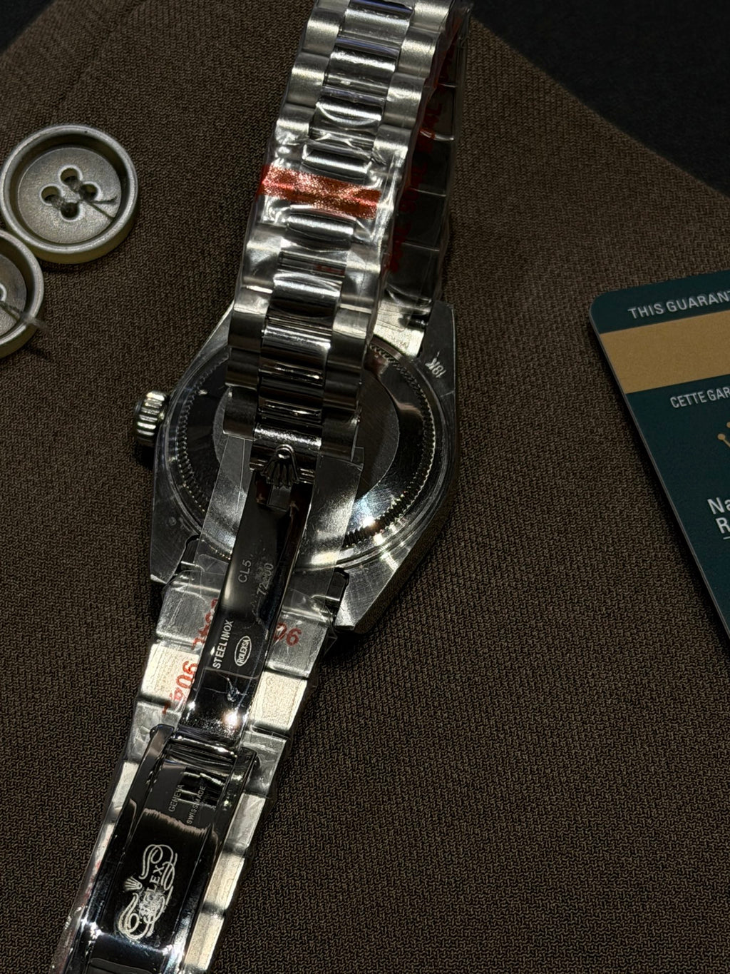 L1R36L24 Popular Watches