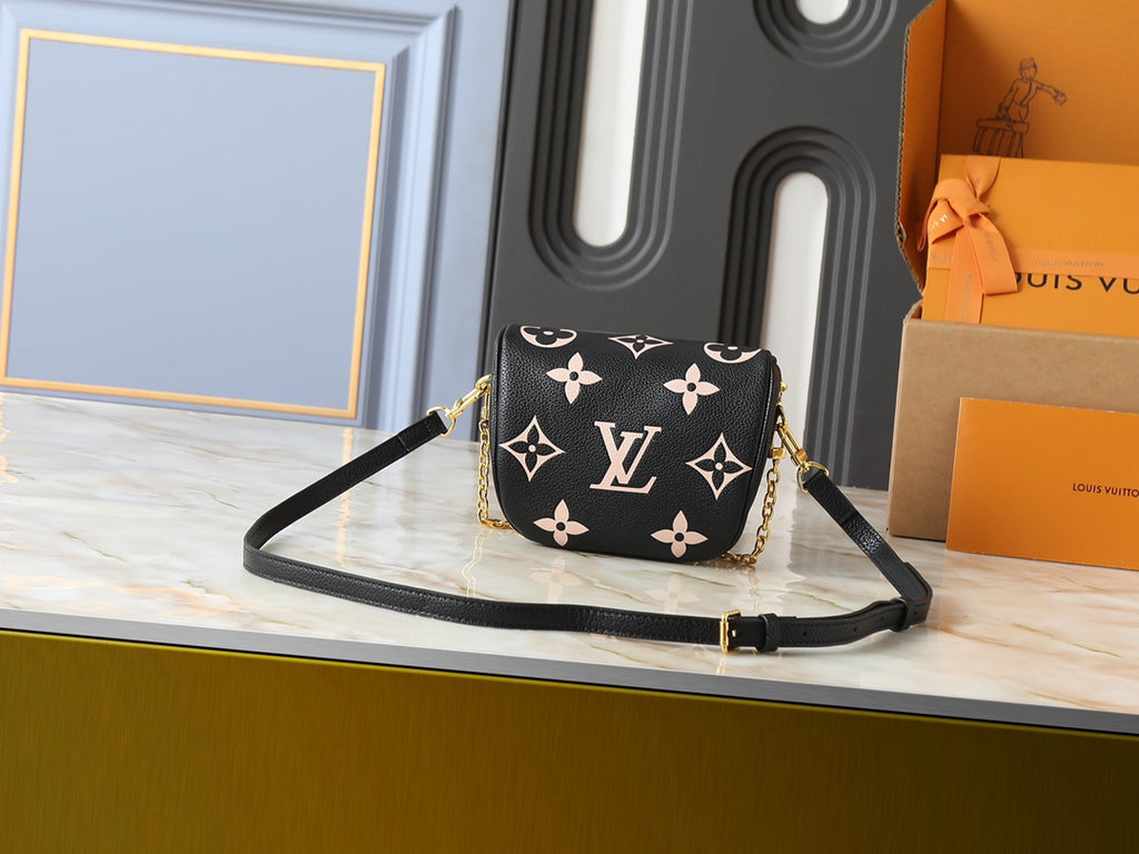 B1P46E71 Popular leather bag