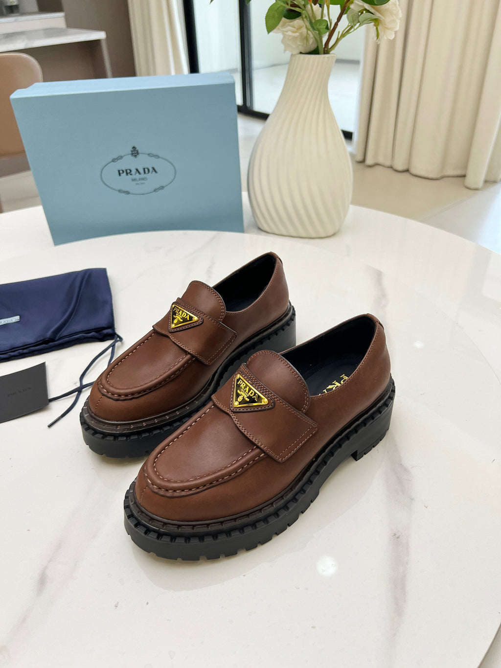 Z2Q105P409 Popular high-quality Shoes