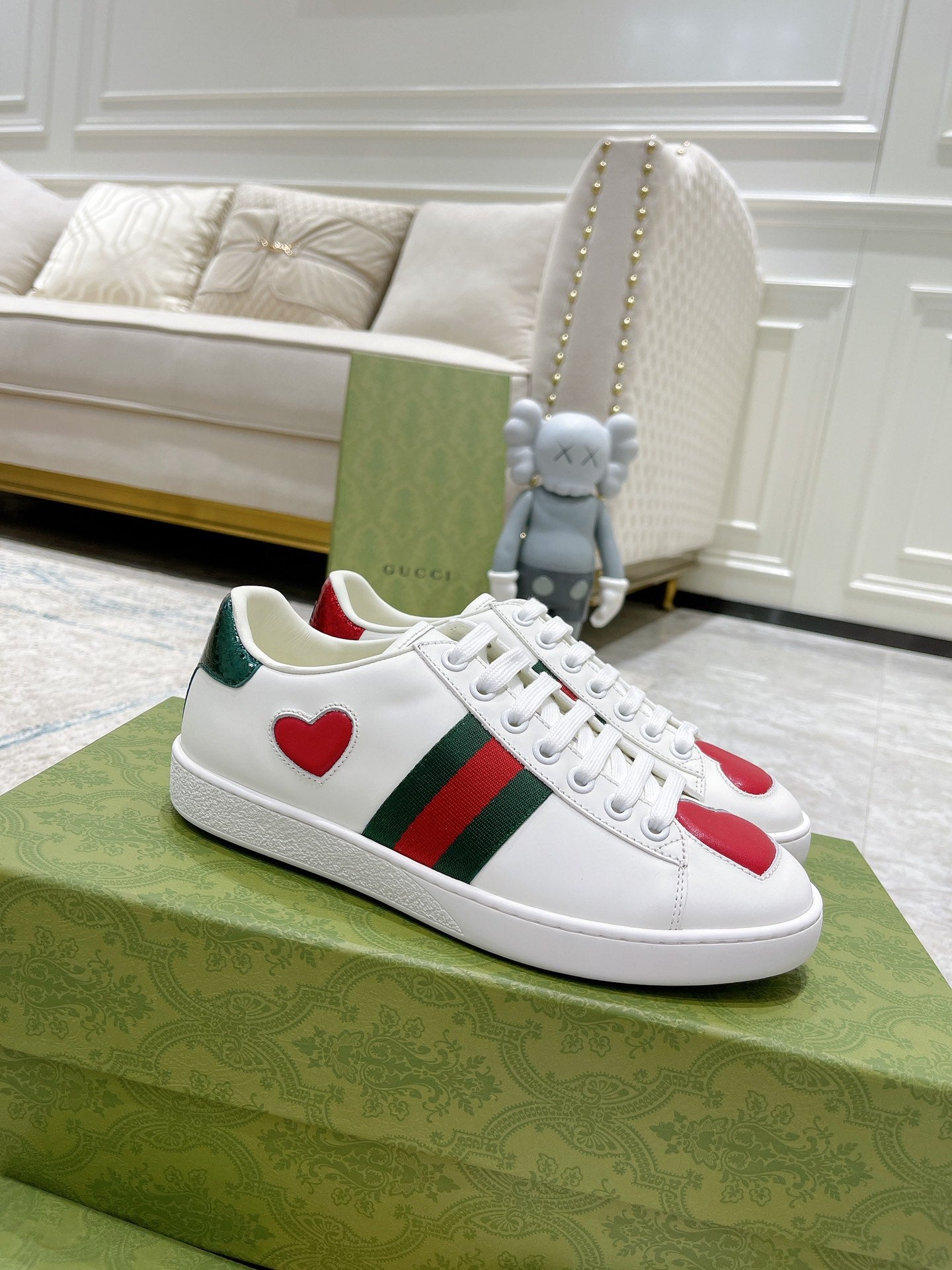 Z2Q105B201 Popular high-quality Shoes