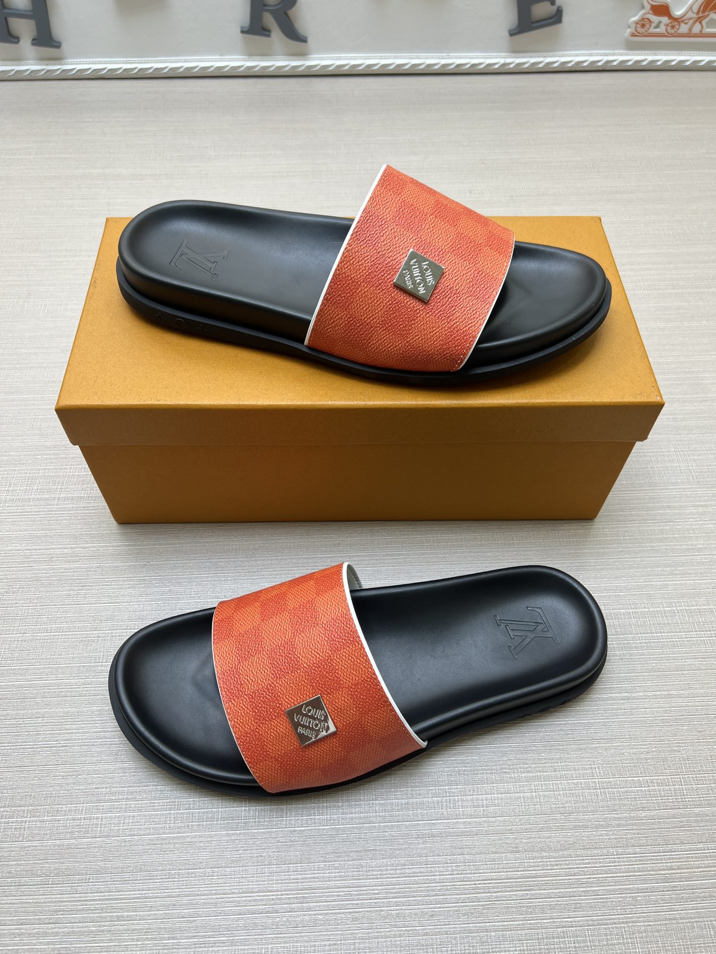 Z5ZE69 Popular slippers