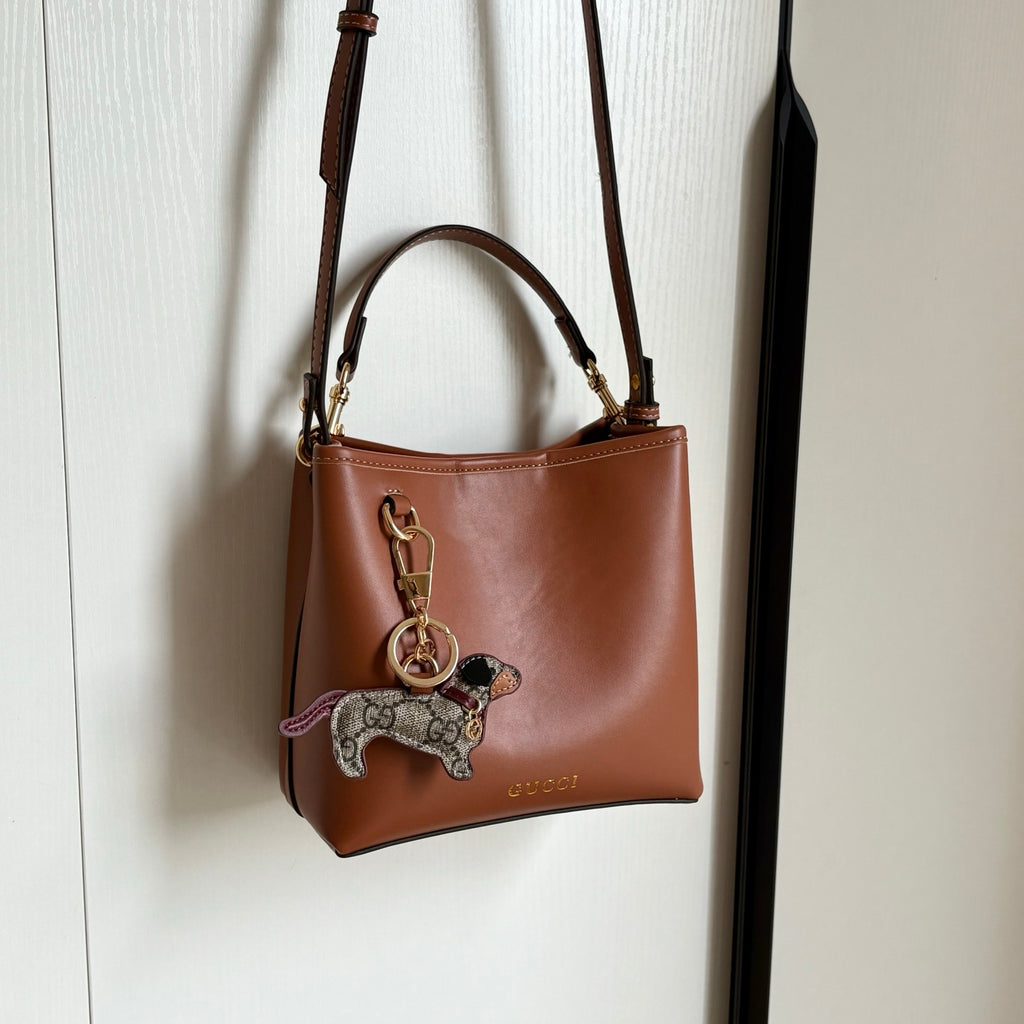 B1P36C54 Popular leather bag