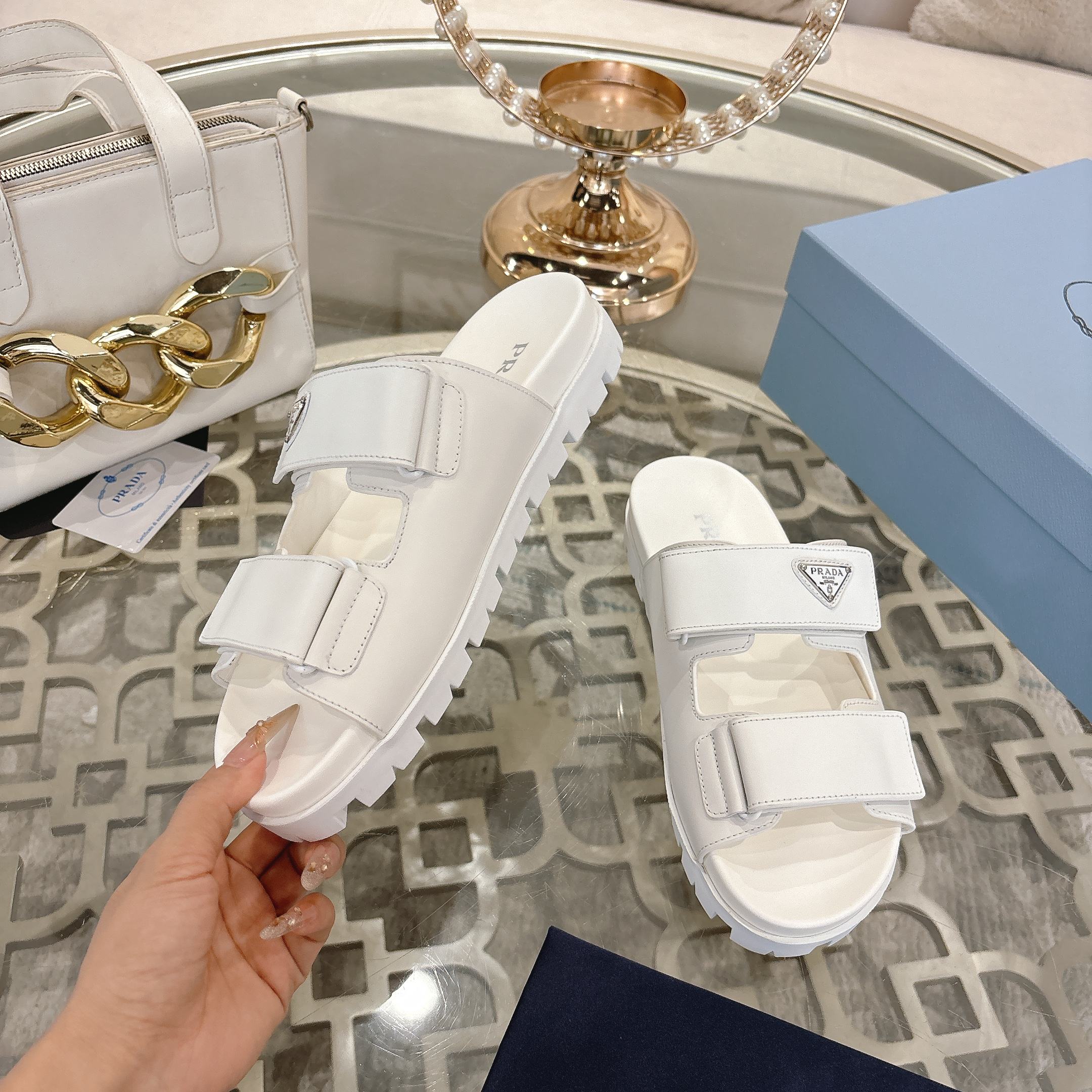 Z2P36P37 Popular high-quality leather Shoes