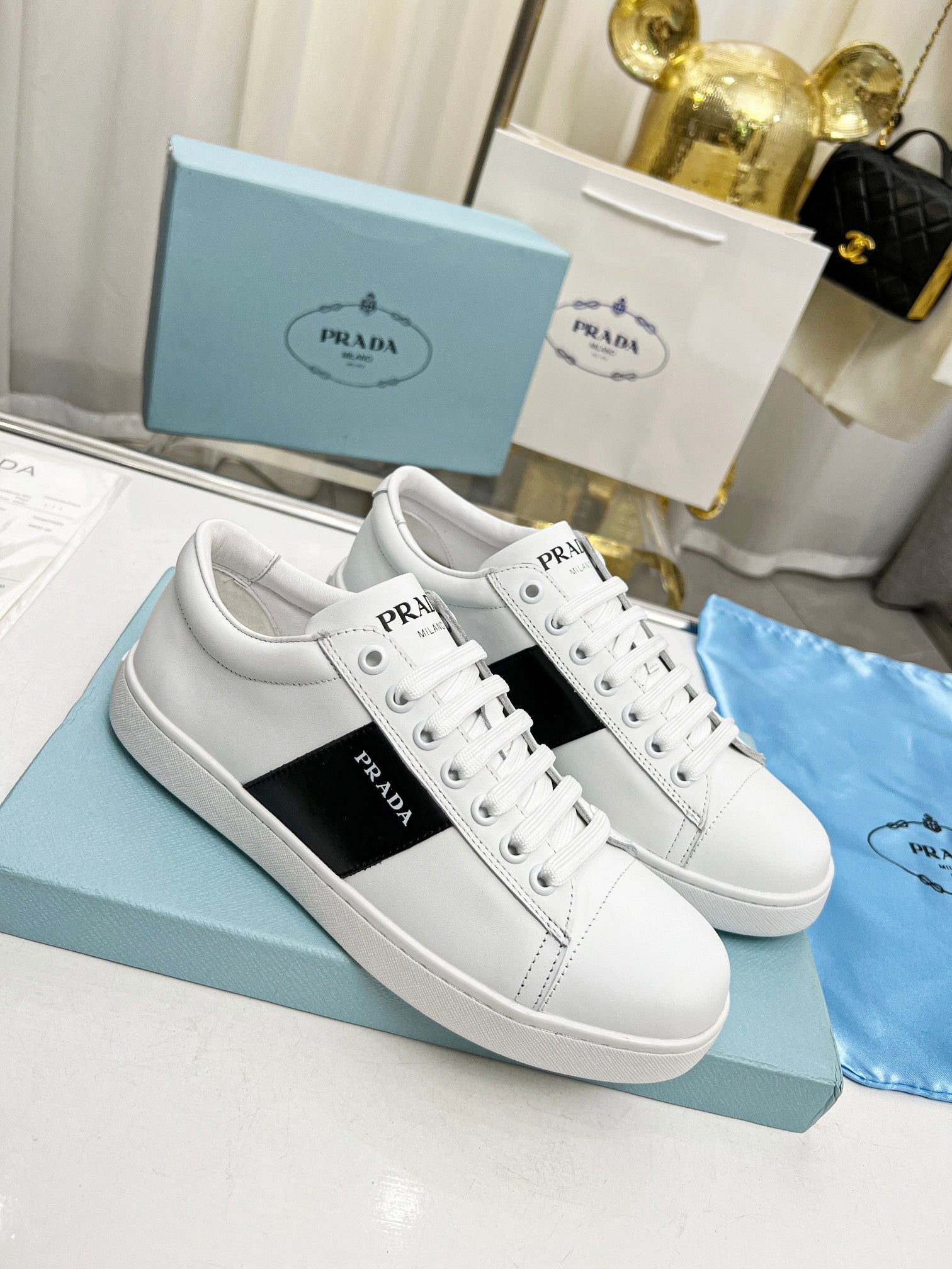 Z2R85P48  Popular high-quality shoes