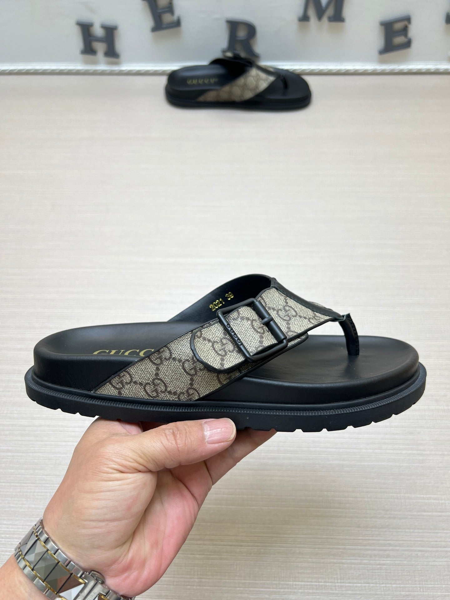 Z5ZB90 Popular slippers