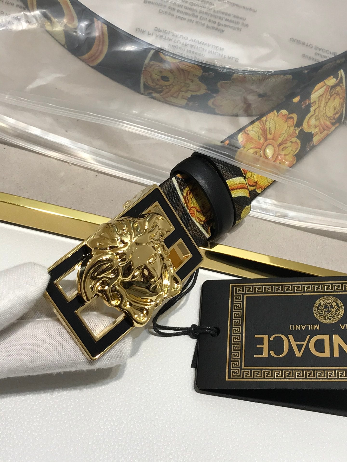 P1Q64V82 Popular High quality belt With full package