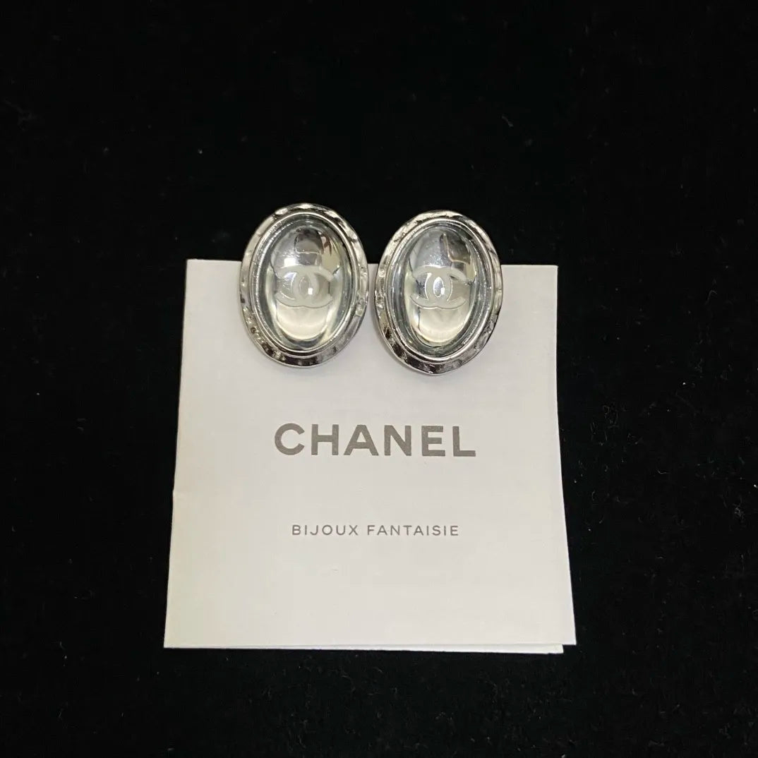 X1Q85C233X Popular Necklace. Earrings