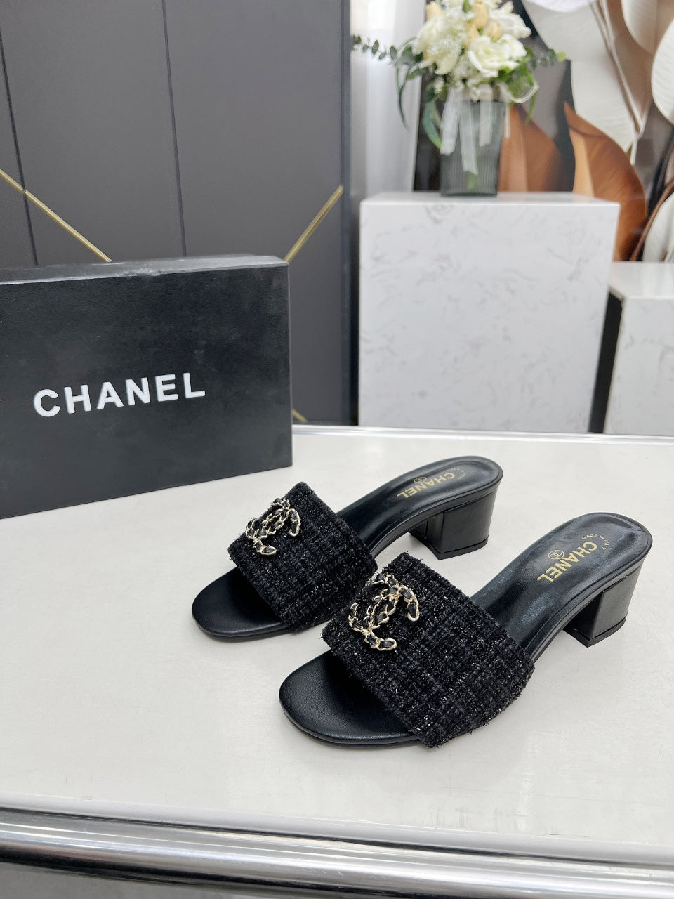 Z2Q55B30 Popular high-quality  Shoes