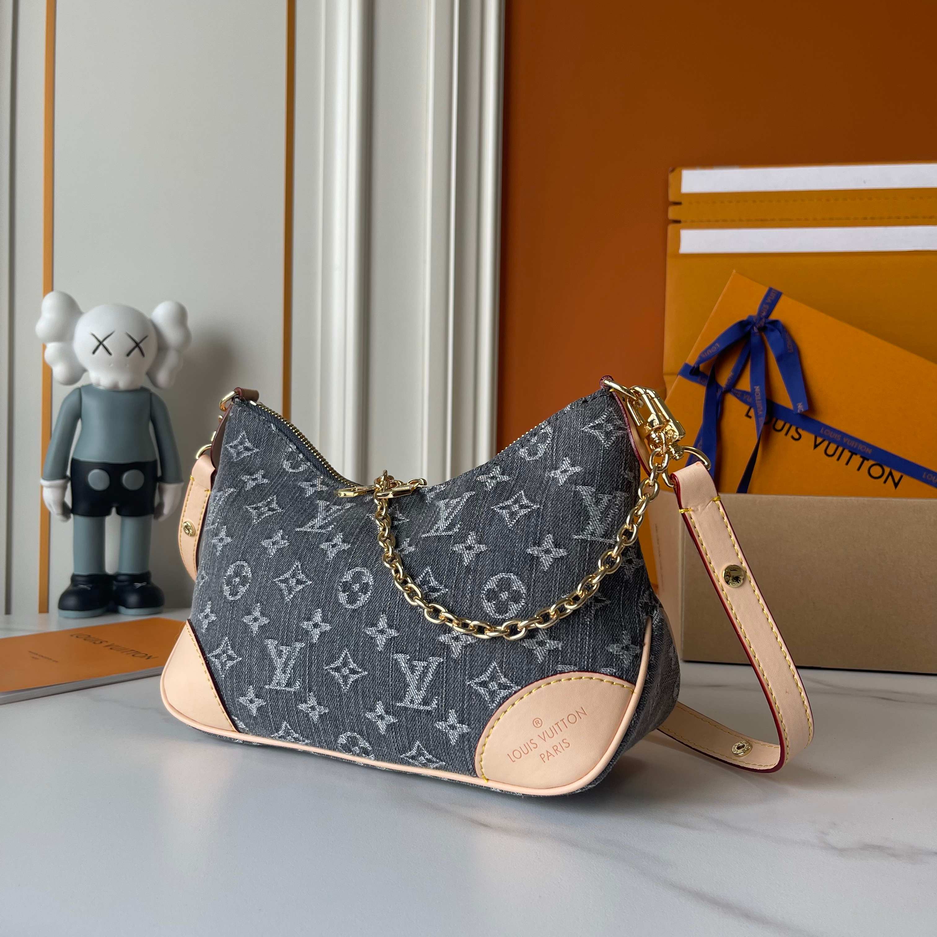 B1R76E04 Popular bag