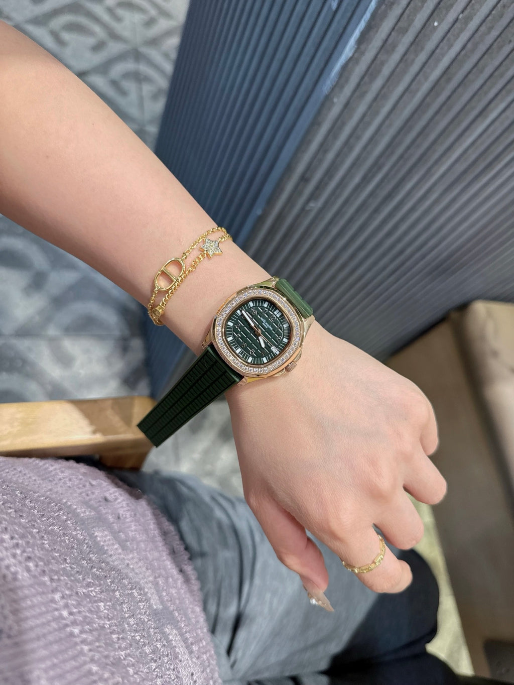L1N36A5  Popular Watches