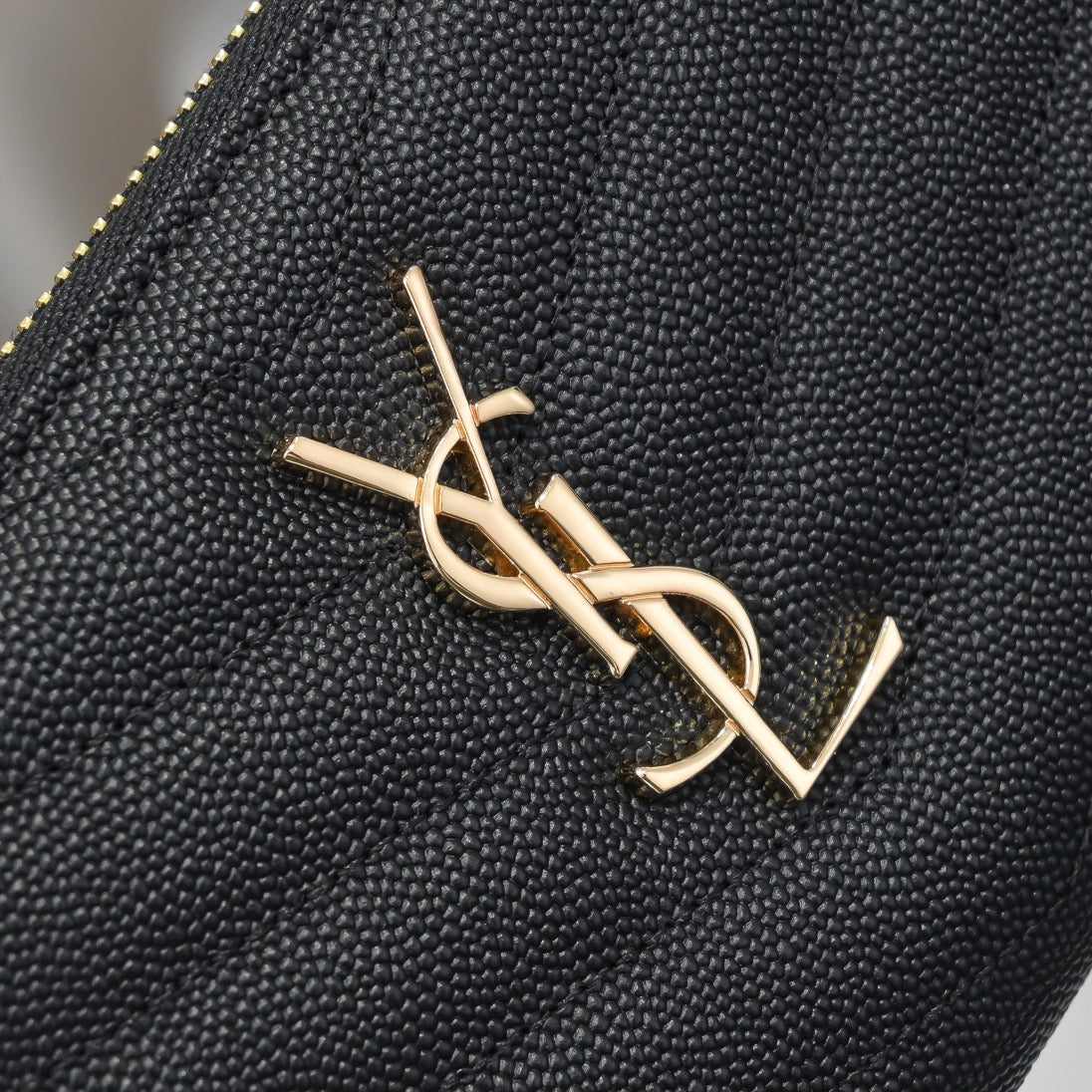 B1P36SL10 Popular card holder