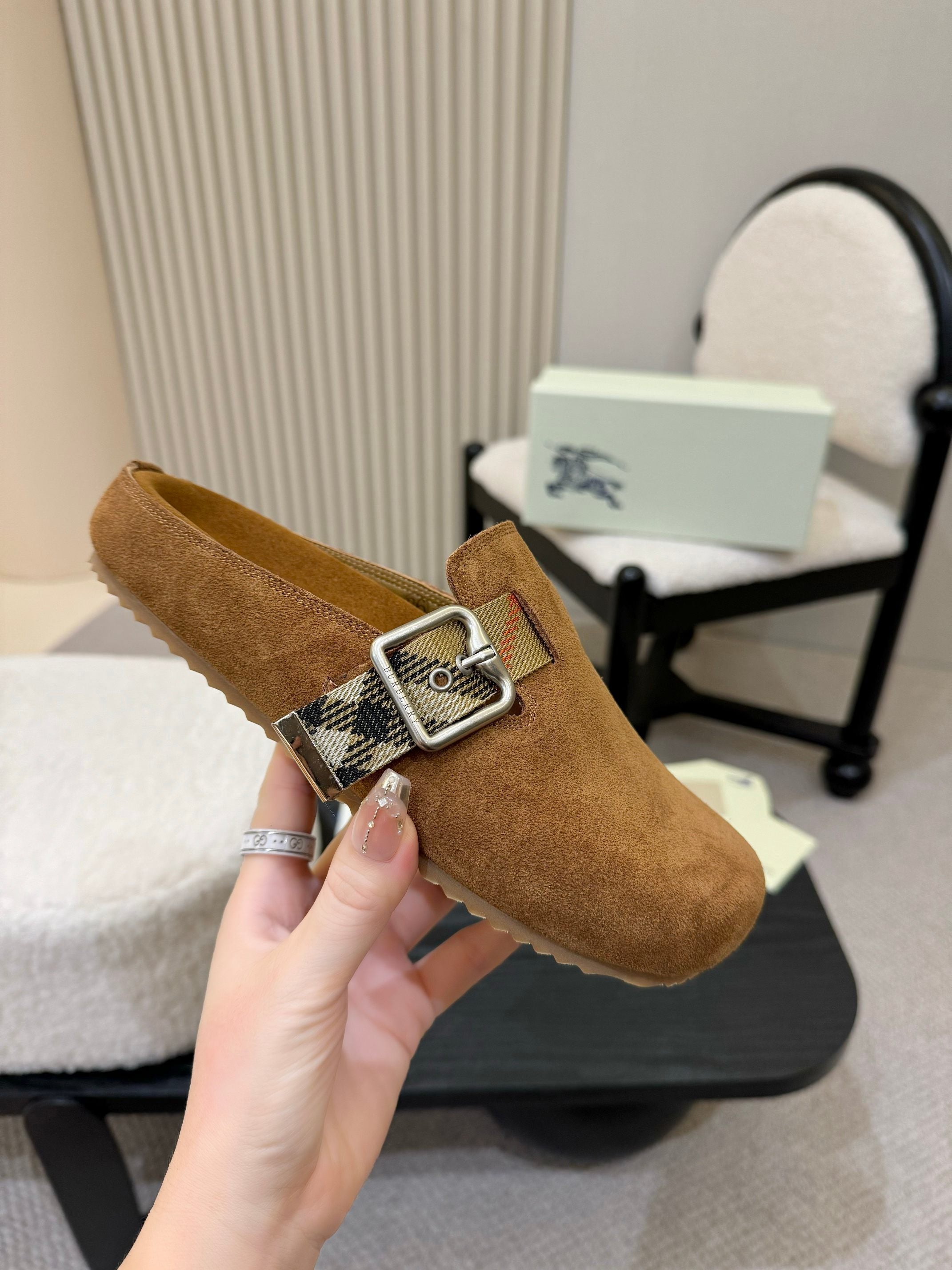 Z2Q105R242 Popular high-quality  Shoes