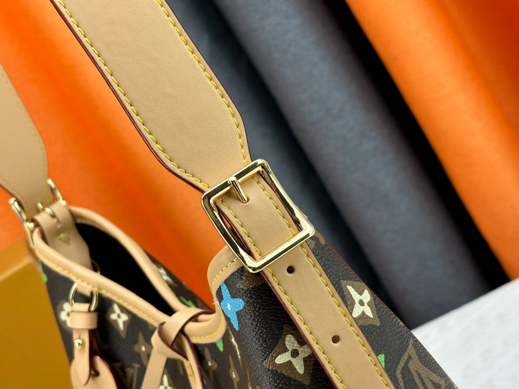 B1X44E409 Popular   leather bag