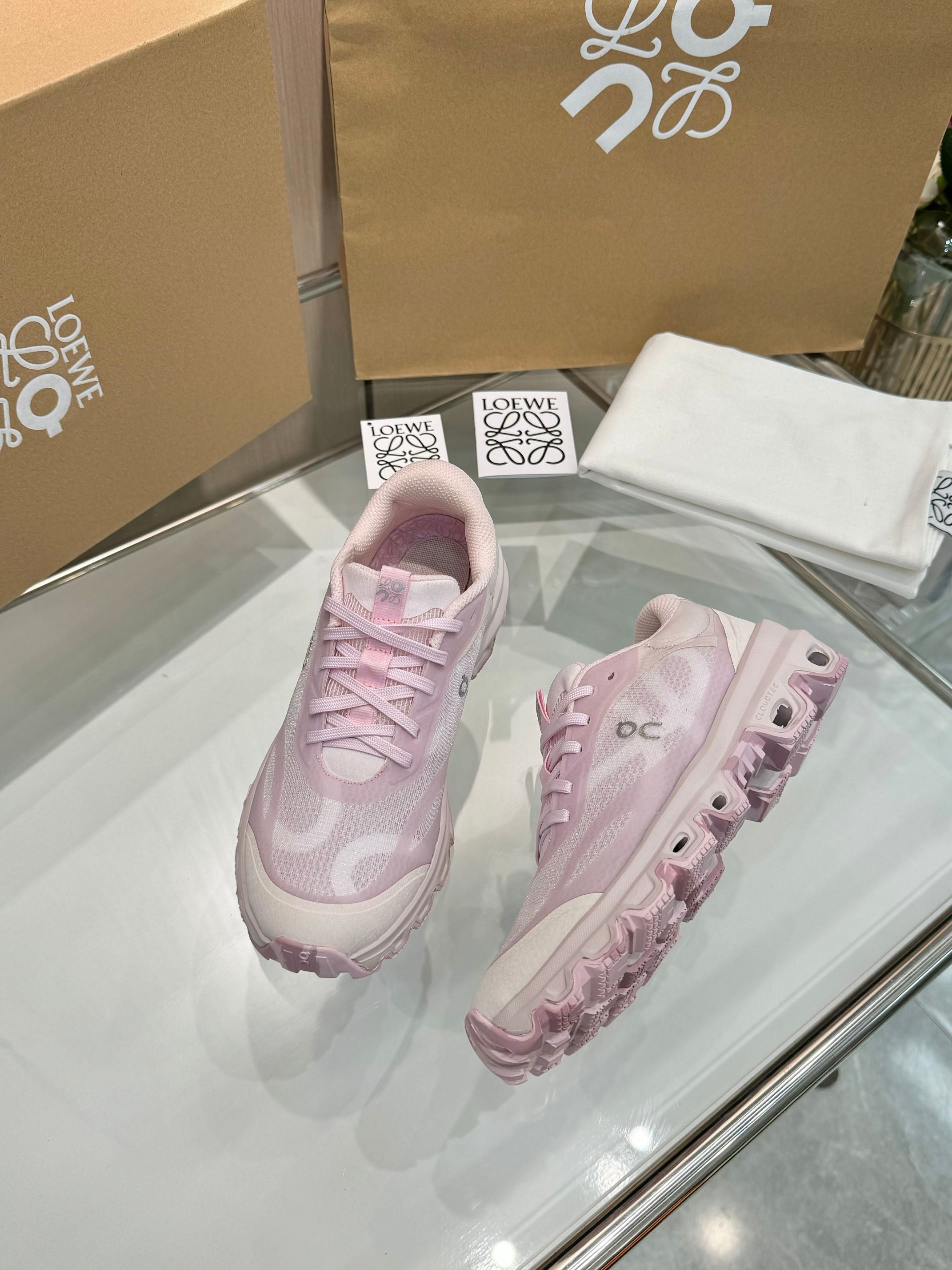 Z1Q95C19  Popular  shoes