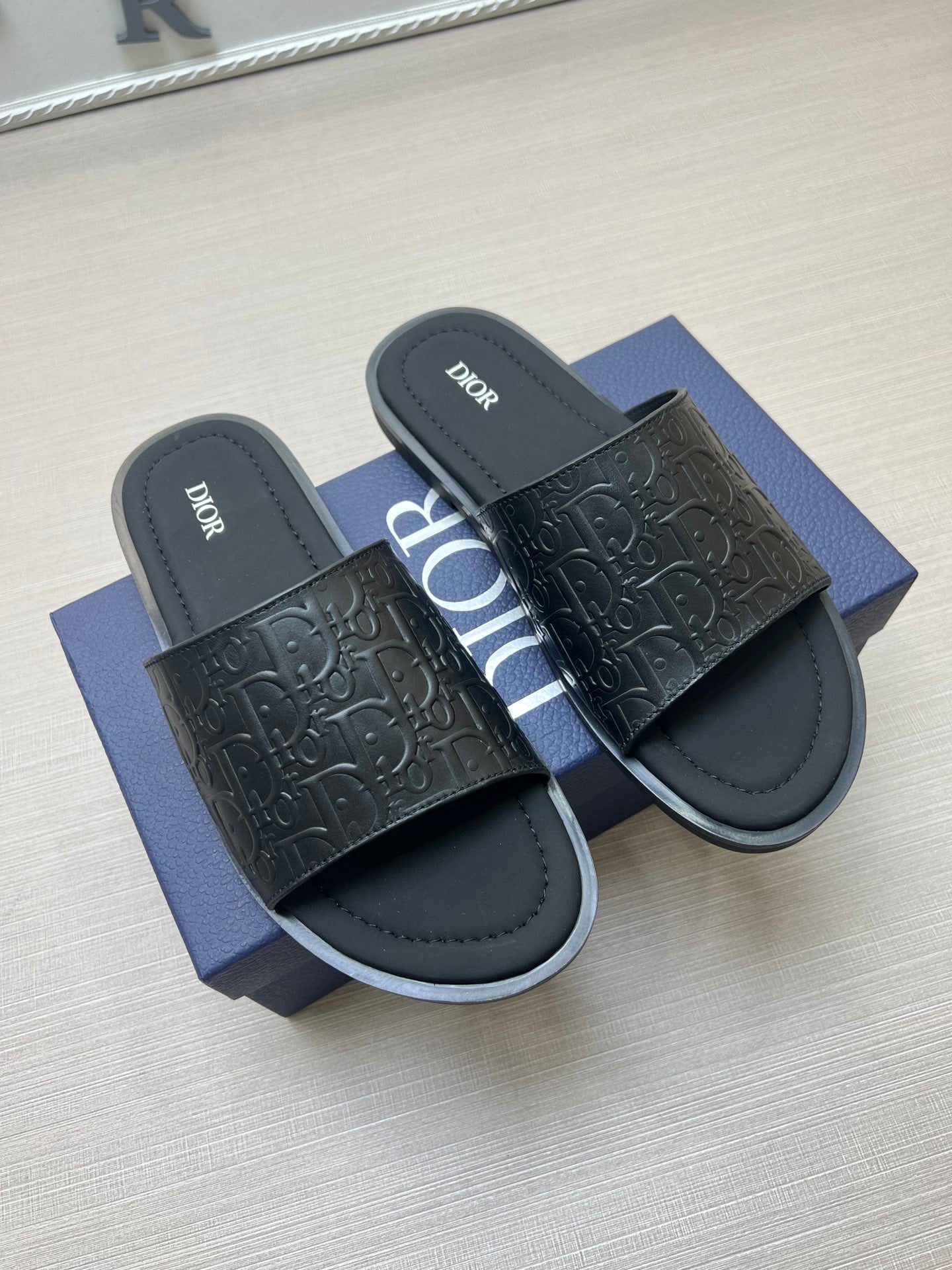 Z5ZD80 Popular slippers