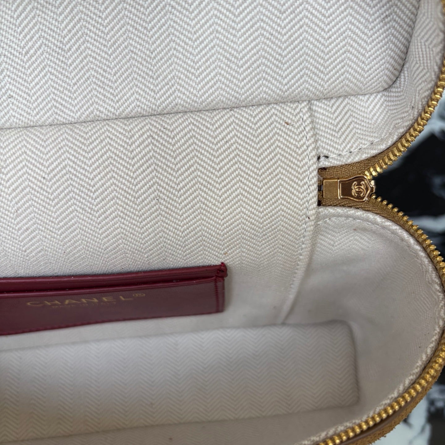 B1R76C31 Popular leather bag