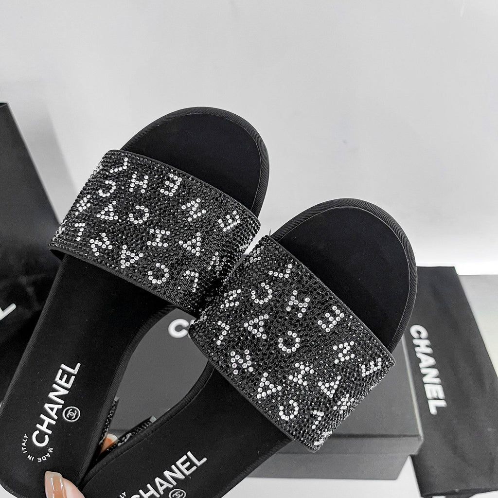Z1ZC57 Popular sandals