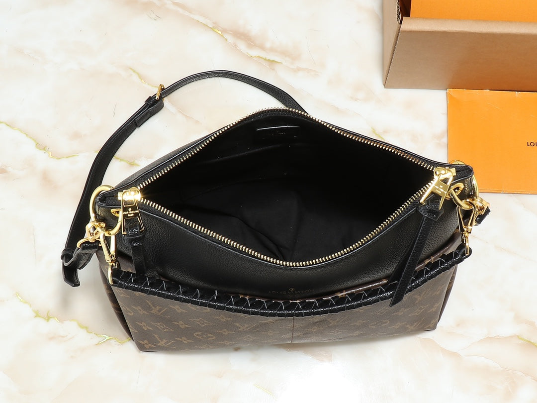 B1W35E115 Popular leather bag