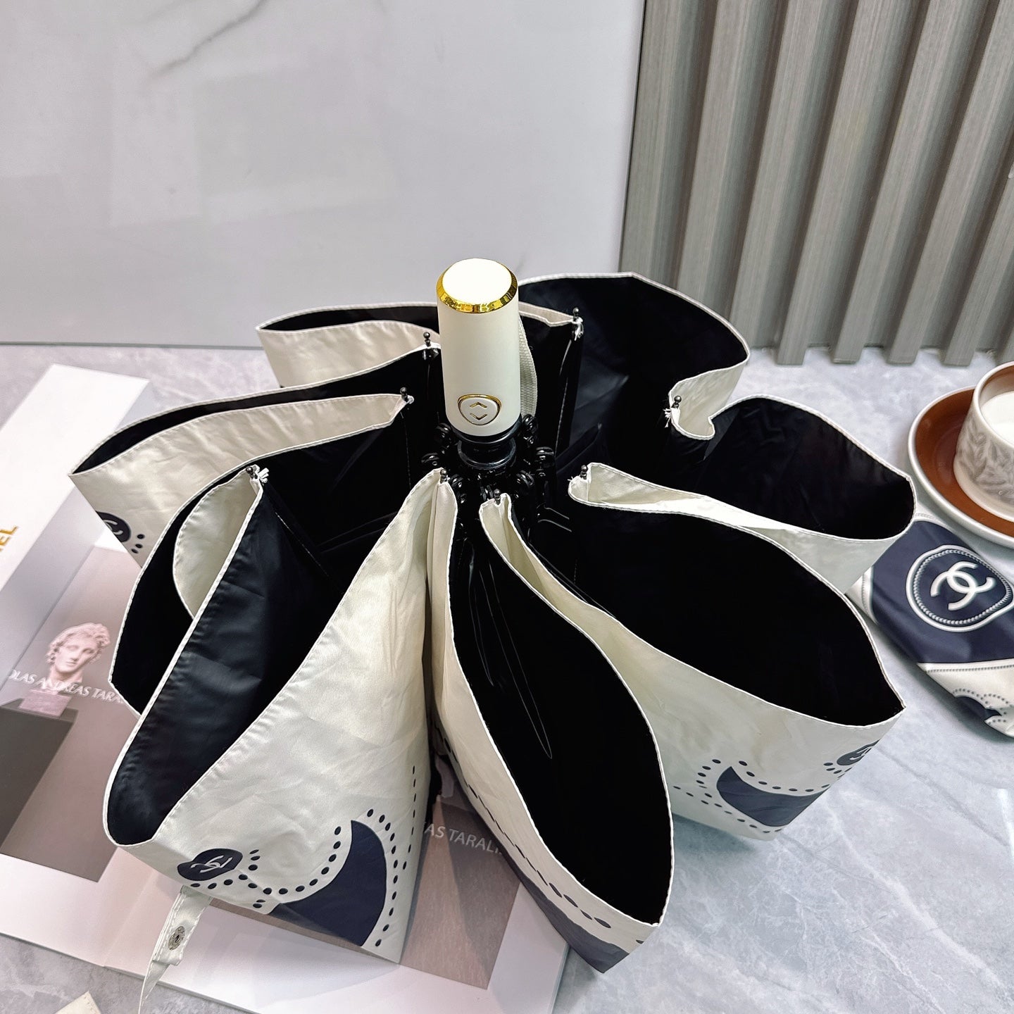 J1R85C45 Popular UV resistant umbrella