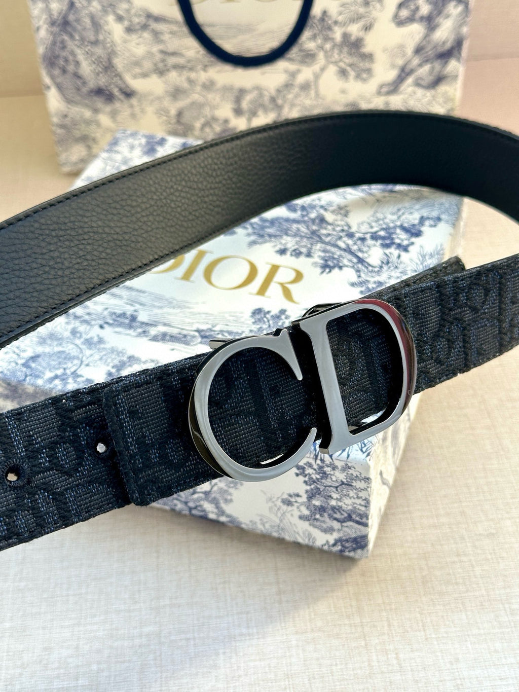 P1R55D206 Popular   High quality belt With full package