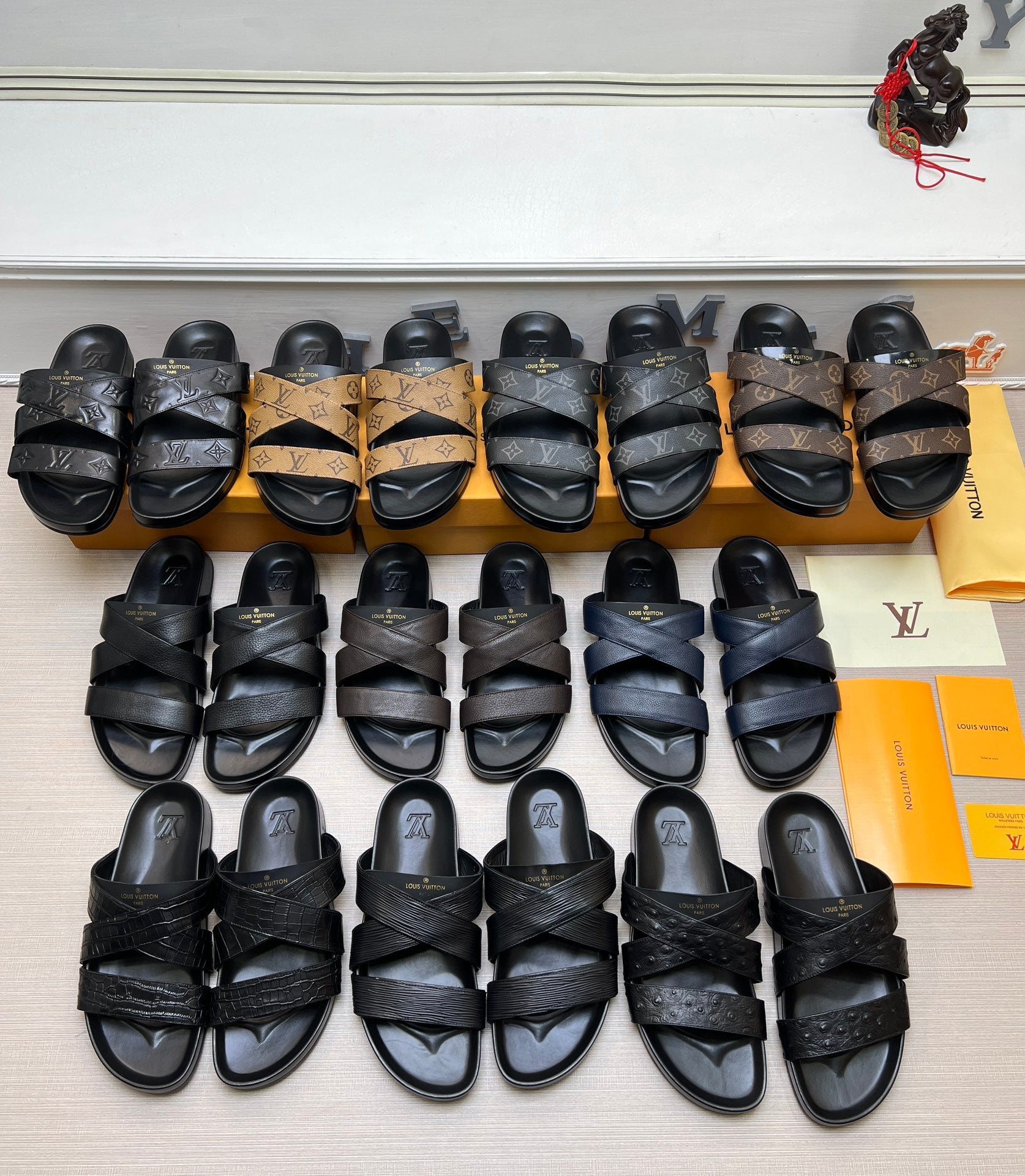 Z5ZE89 Popular slippers
