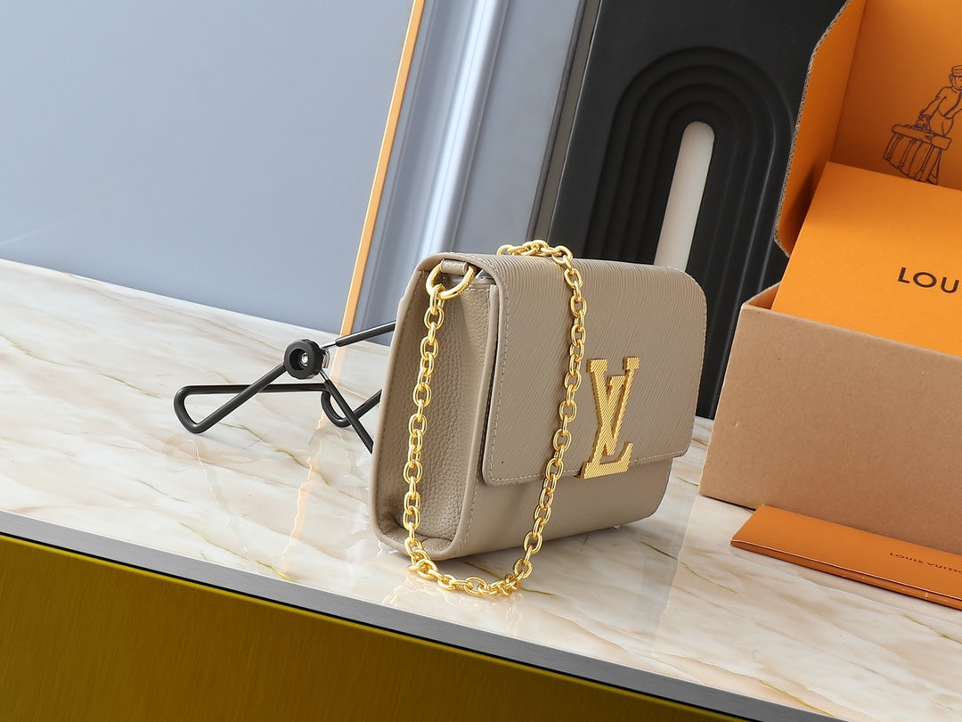 B12W15E1 Popular  leather bag