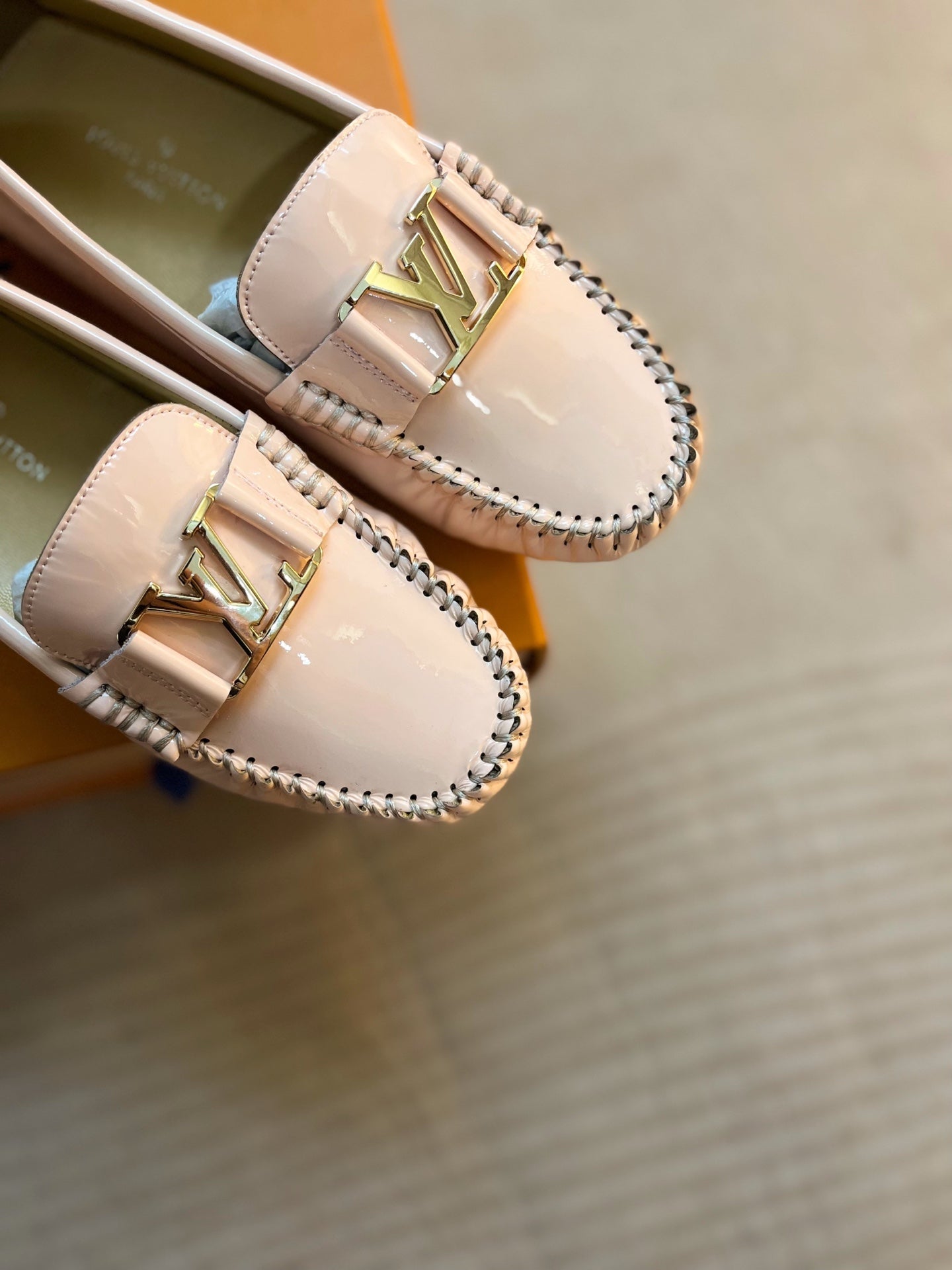 Z2Q95E98 Popular high-quality leather shoes