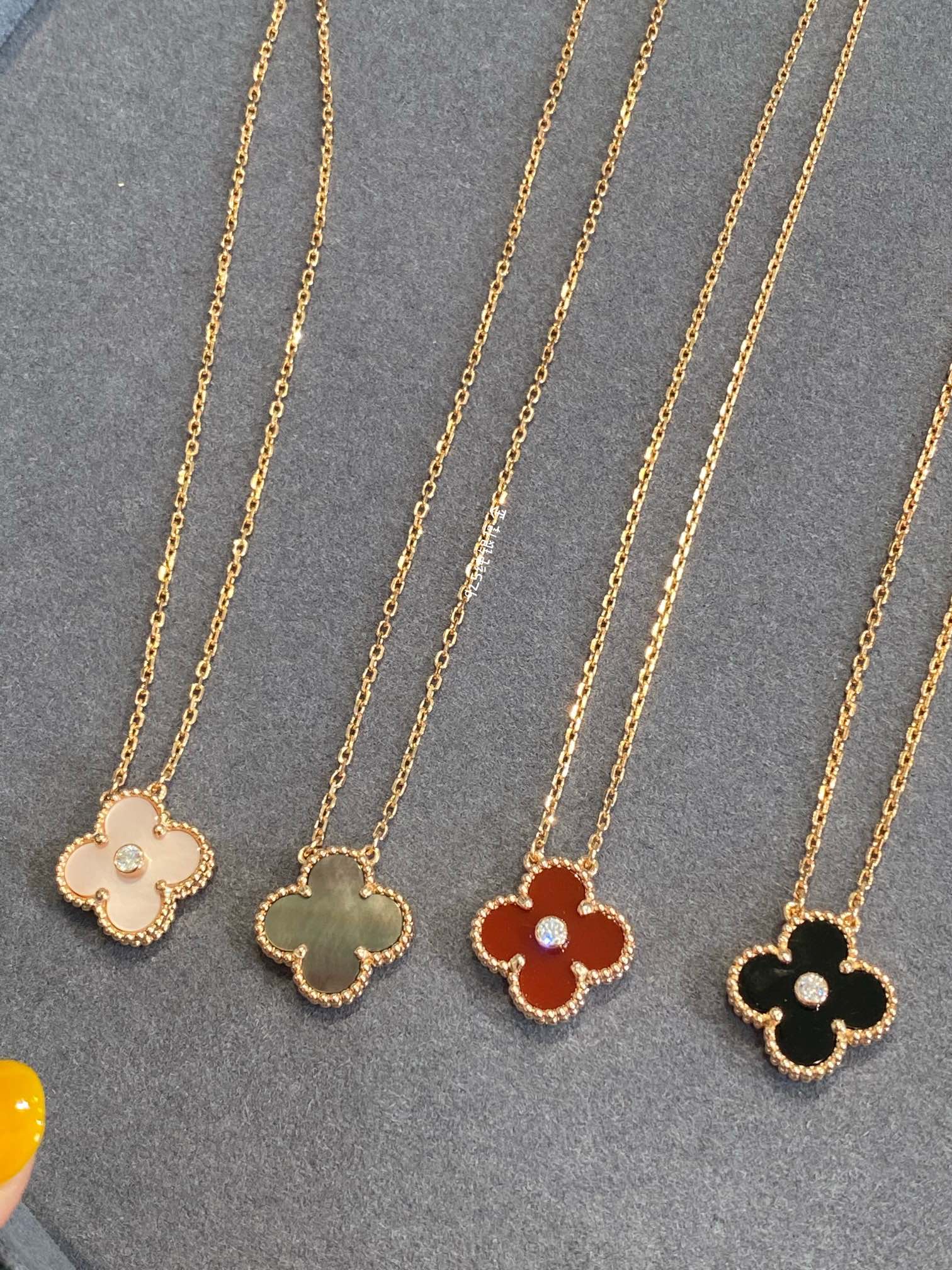 X5X53VA185X Popular  1 flower necklace