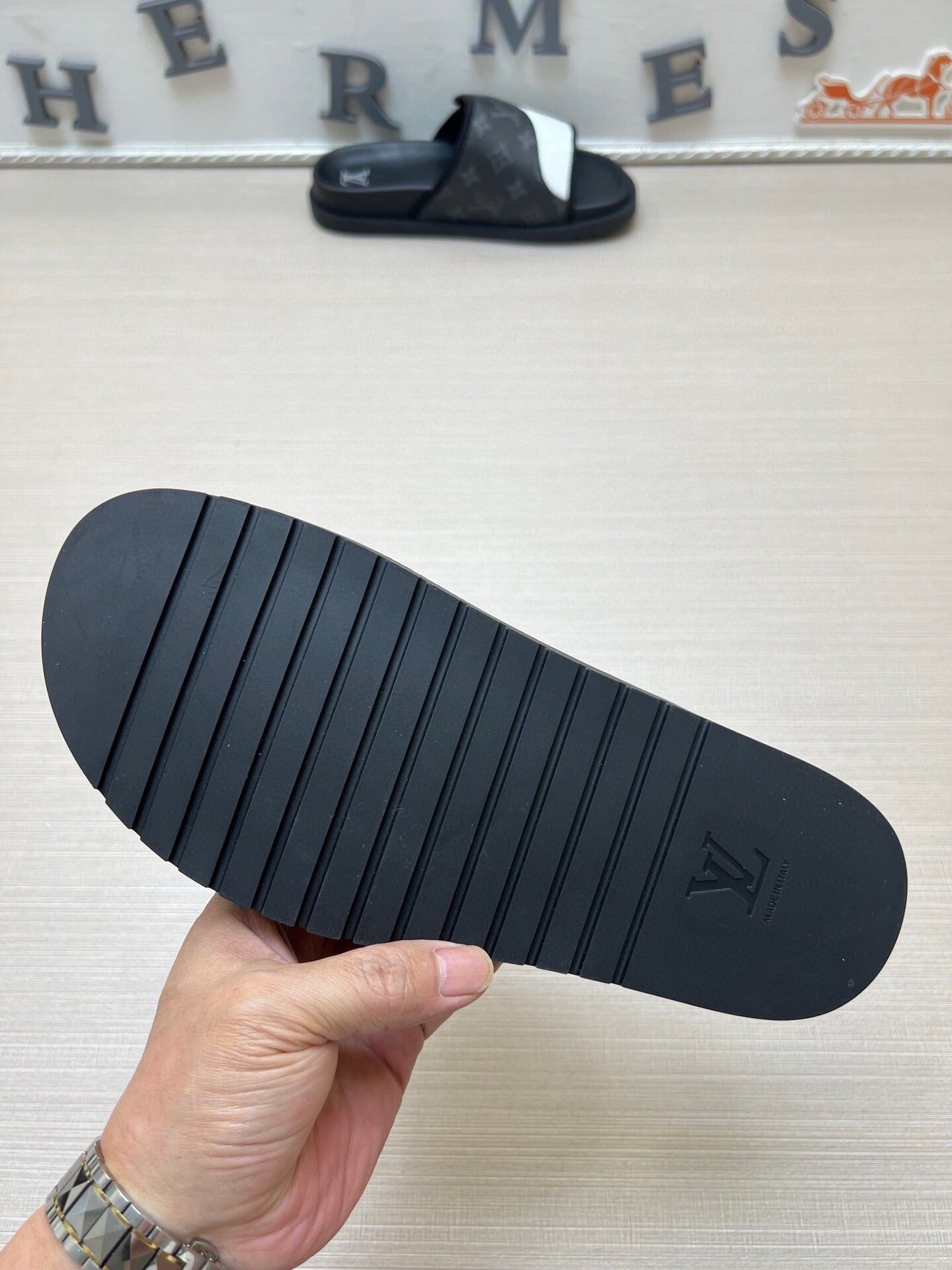 Z5WE250  Popular Slippers
