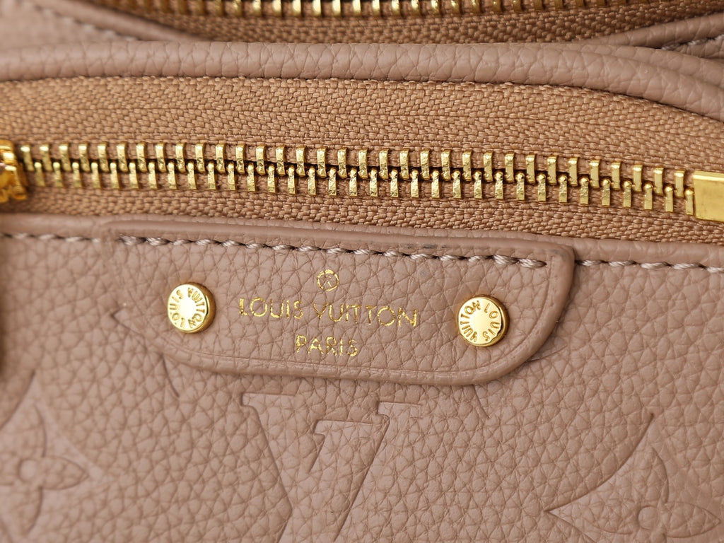B1P46E72 Popular leather bag