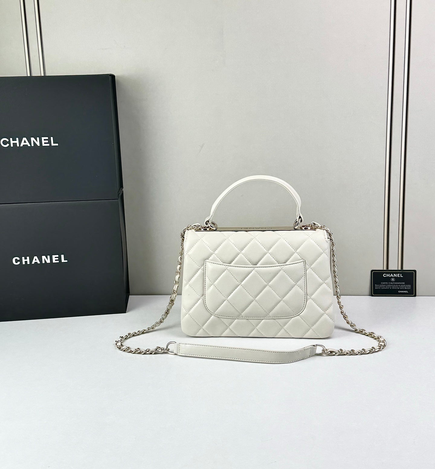 B1X76C6 Popular leather bag