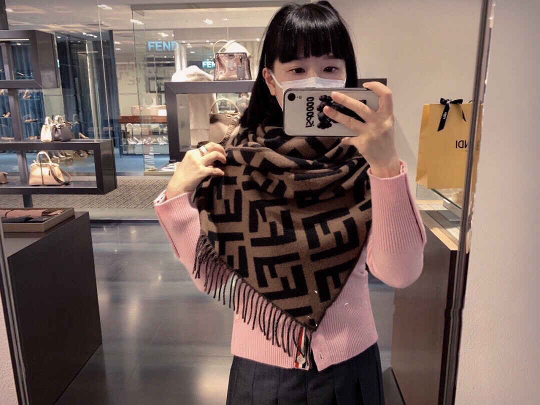 W1R86F40 Popular Winter Scarves