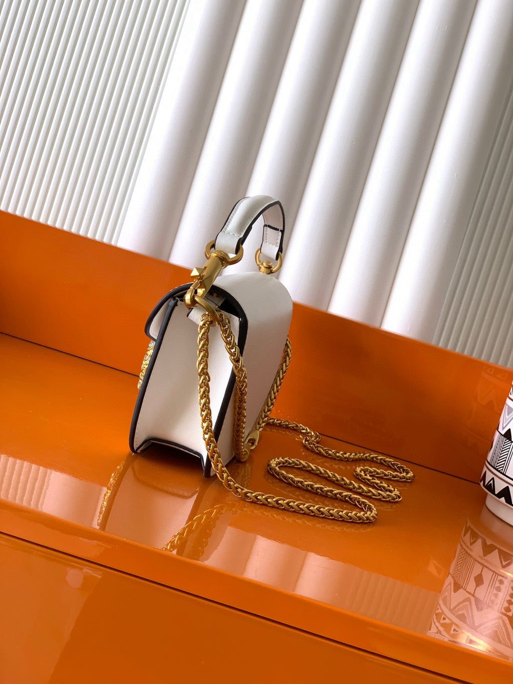 B1P36A30 Popular  leather bag