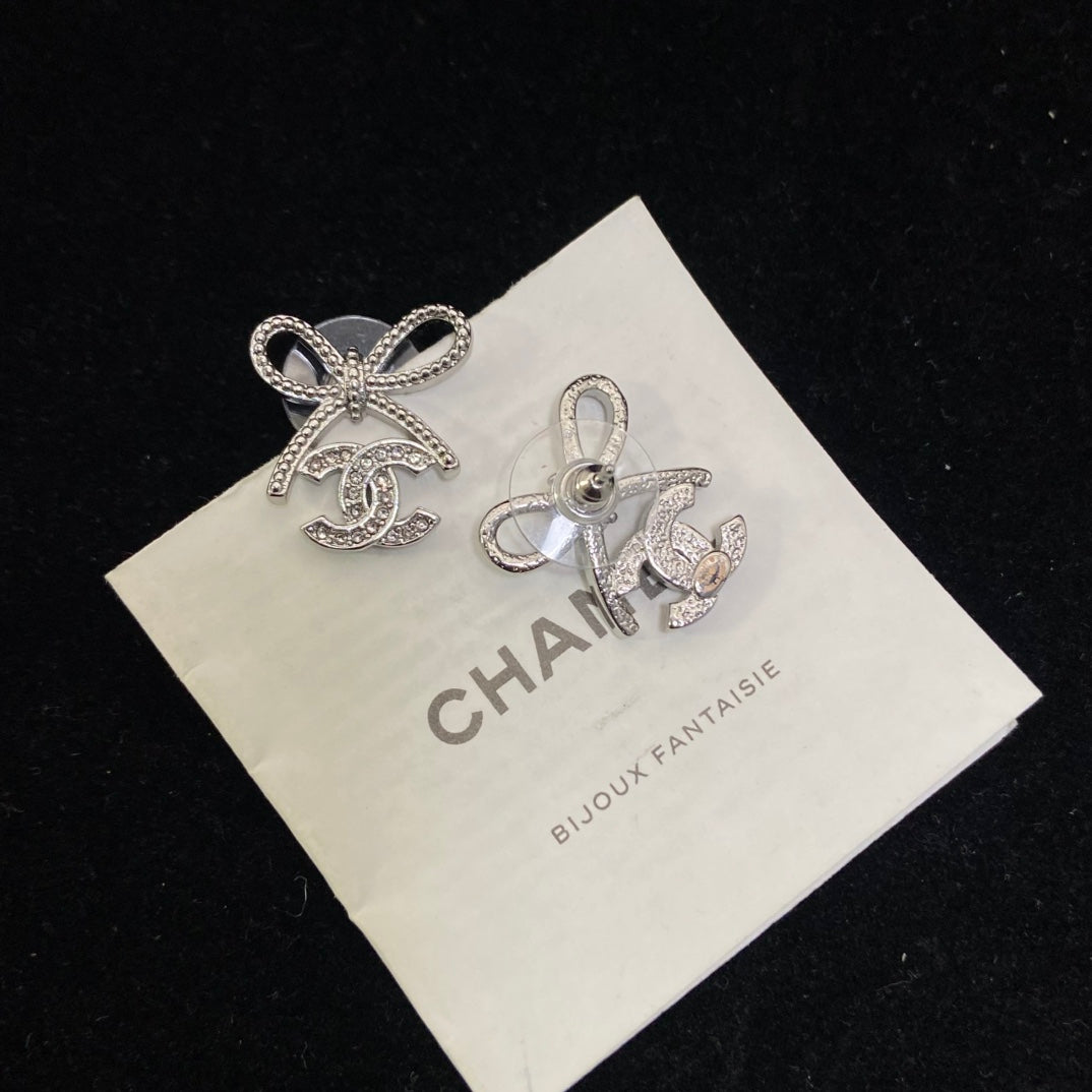 X1Z95C15E Popular Earrings
