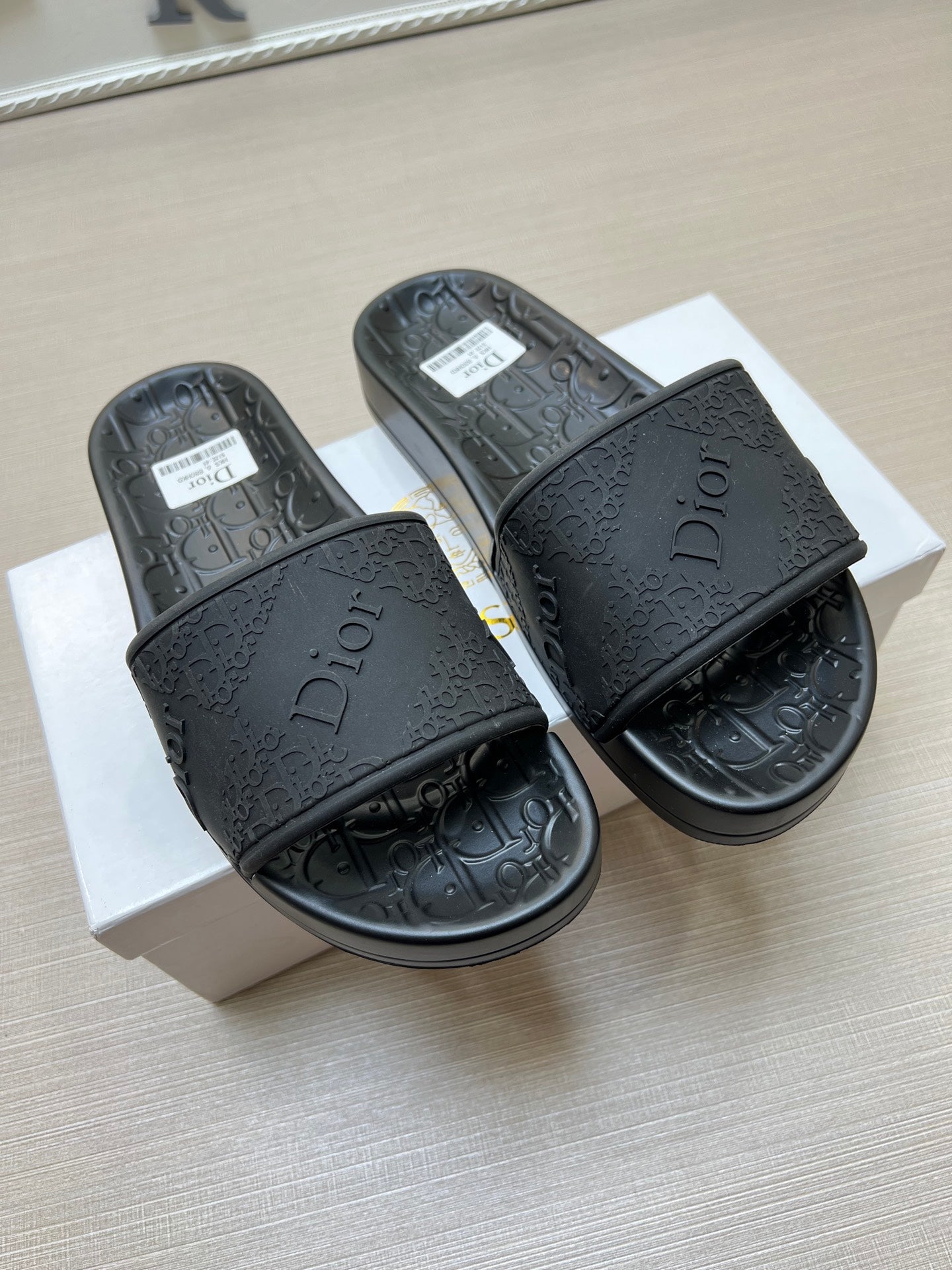 Z5Z35D279 Popular Slippers