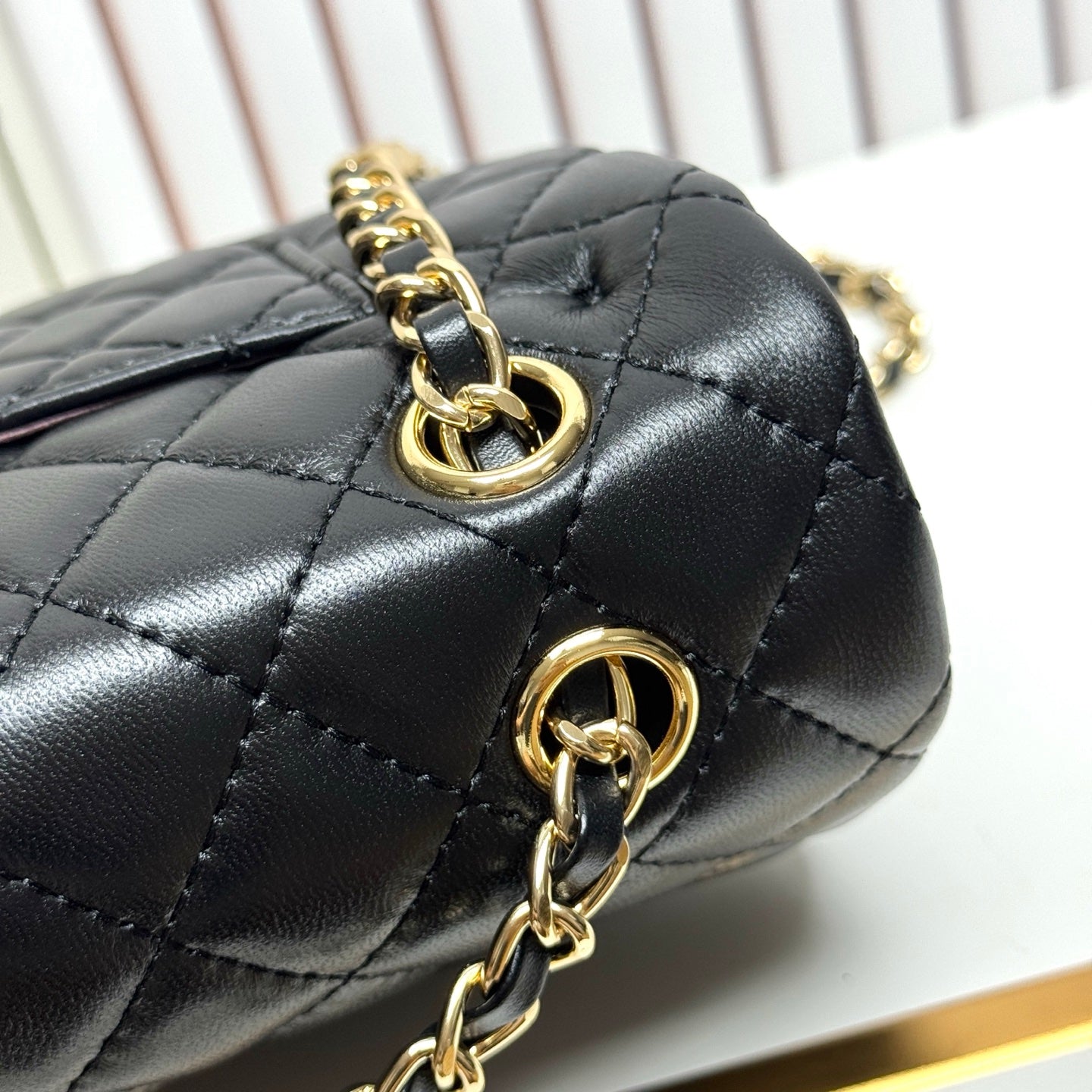 B1R76C09 Popular  leather bag