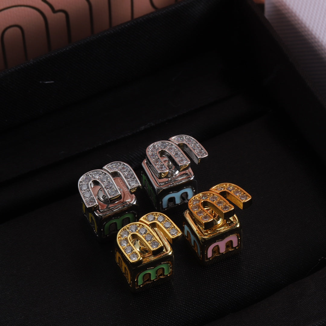 X1Z54A333E Popular  Earrings
