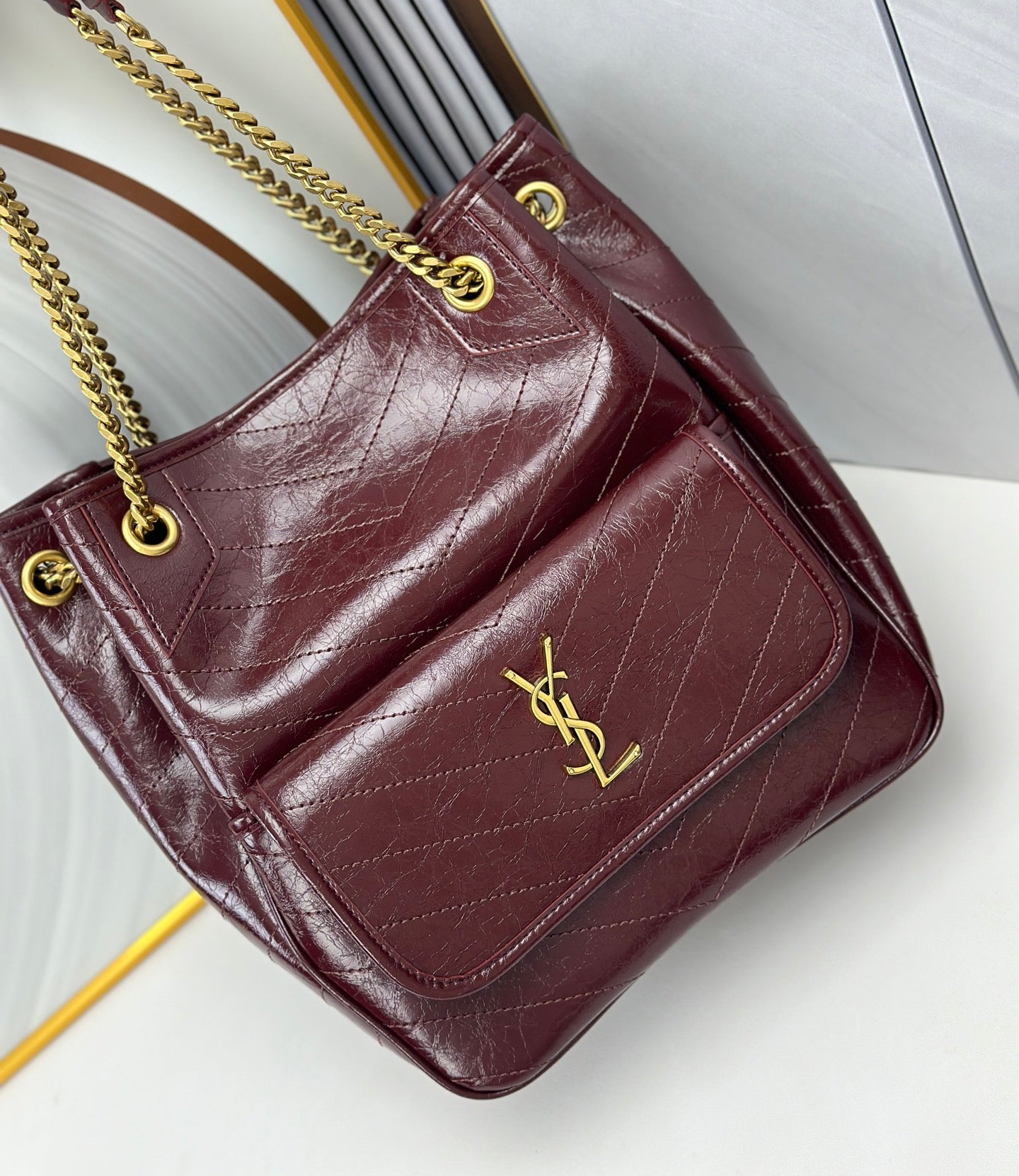 B1R76SL18 Popular leather bag