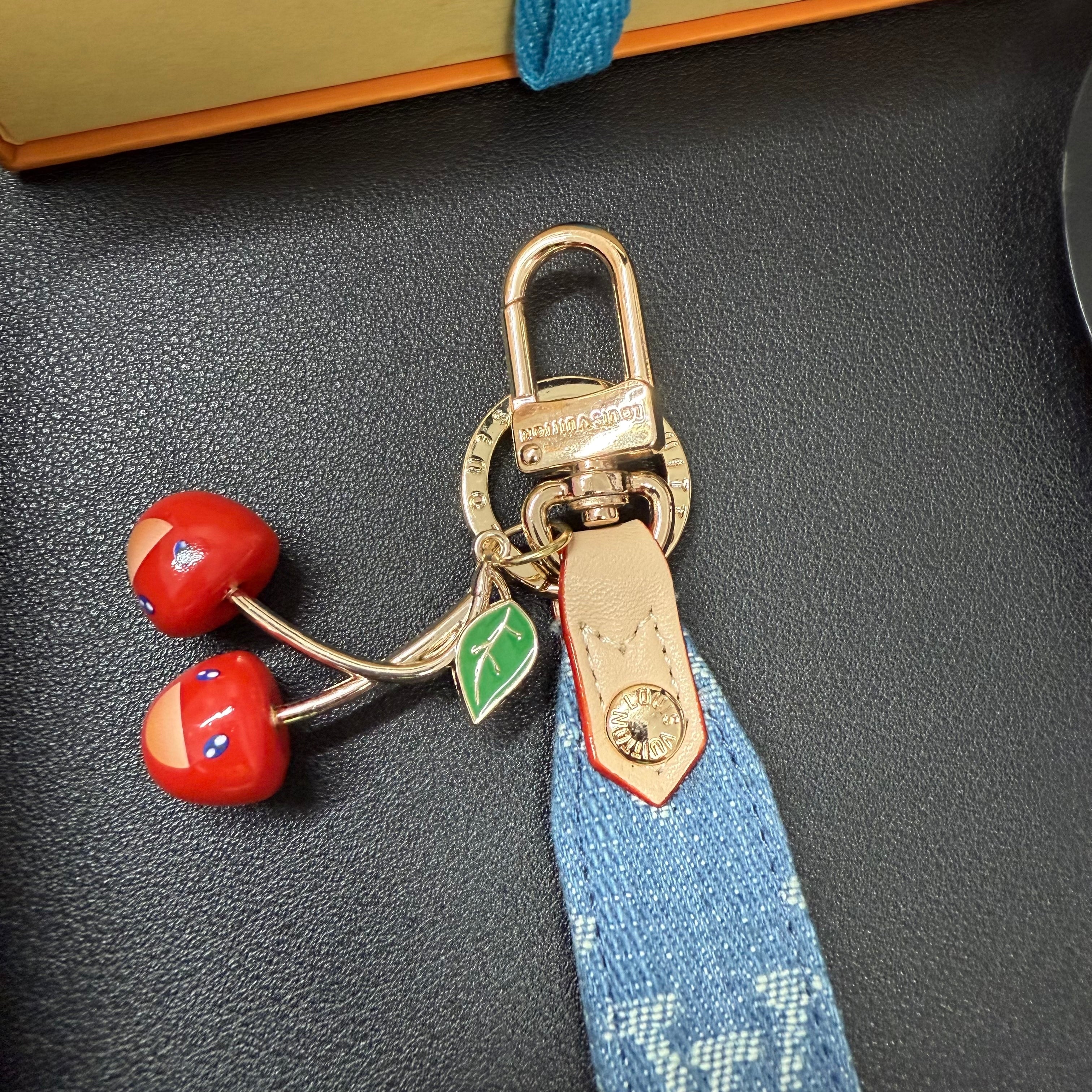 A1Q95E4 Popular bag 's charms accessories