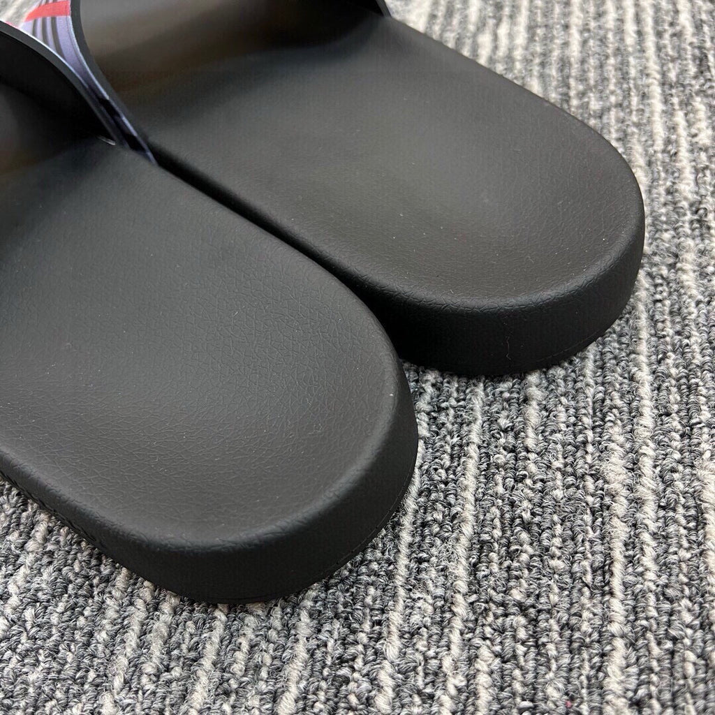 Z5Z35R258 Popular Slippers