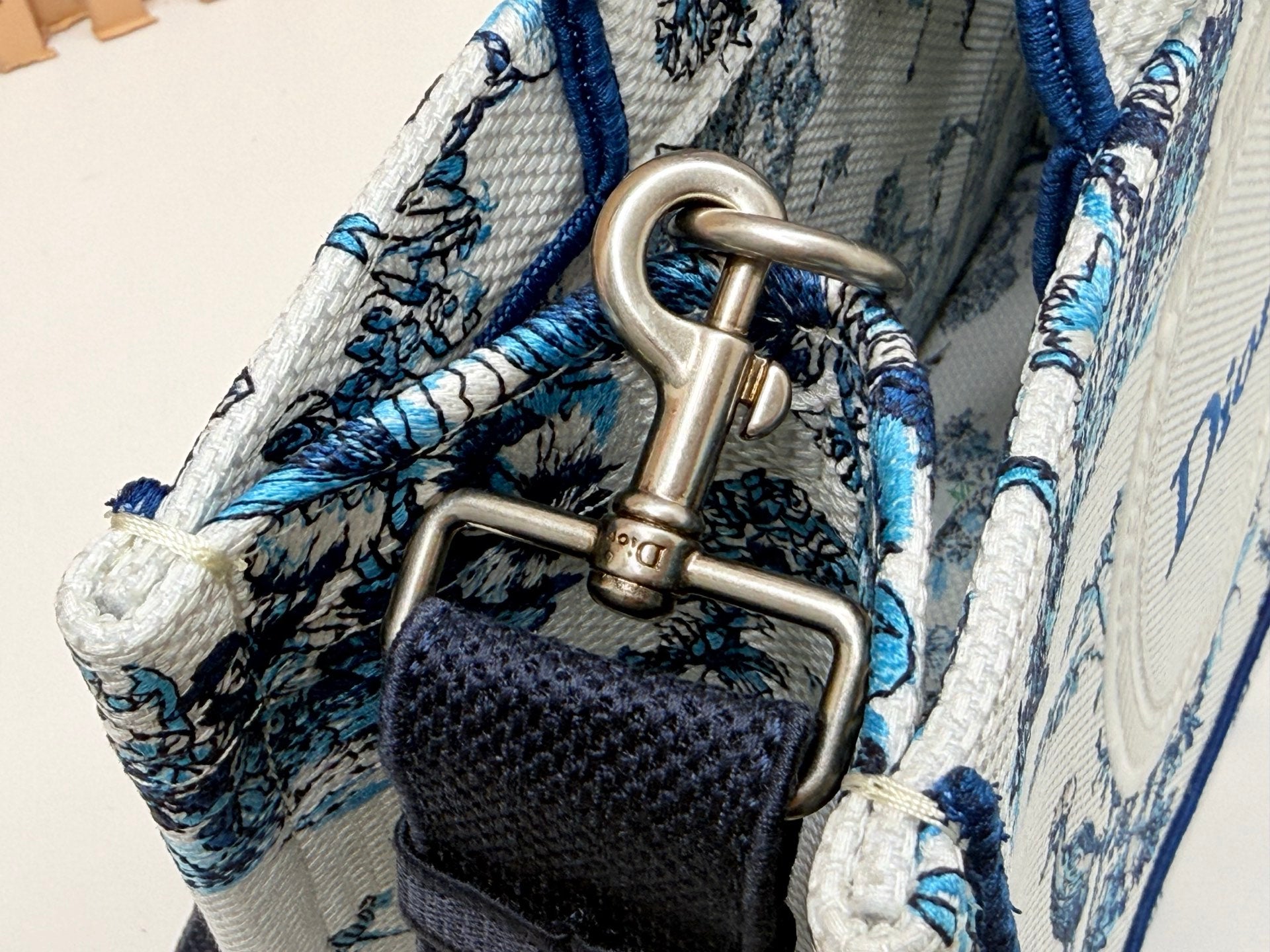 B1R76D08 Popular canvas bag