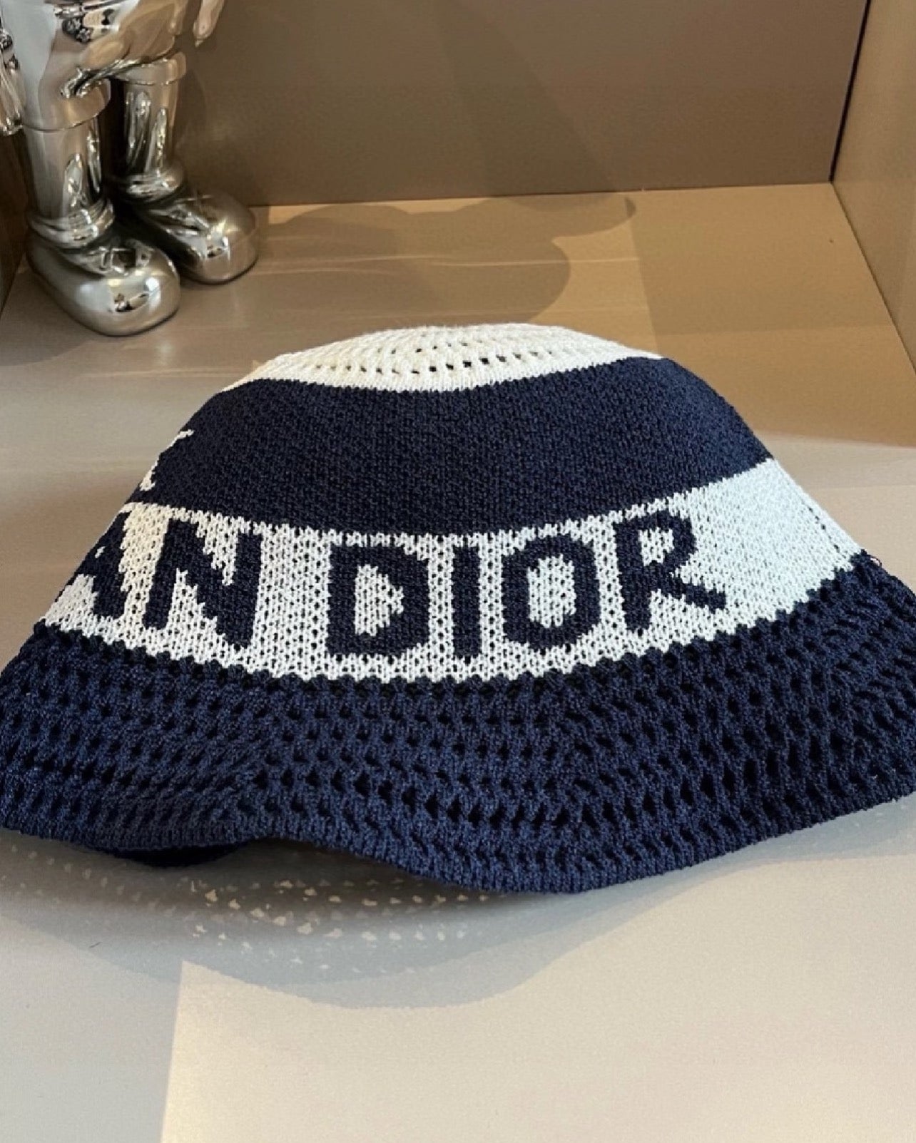 M1R76D22 Popular hats