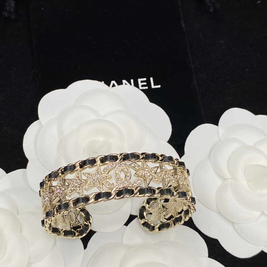 X1N83C196K  Popular bracelet