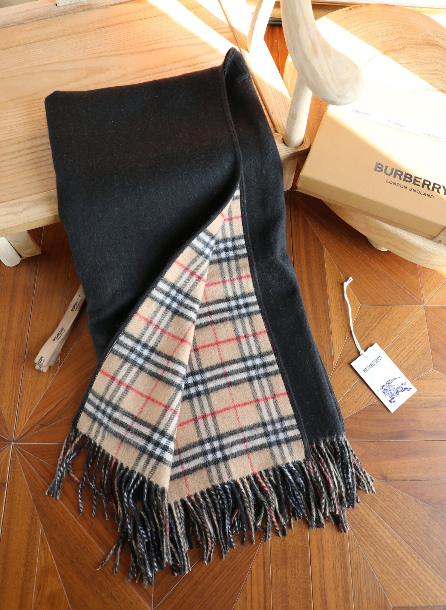 W1R86R12 Popular cape