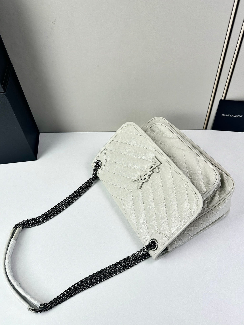 B1R76SL16 Popular leather bag