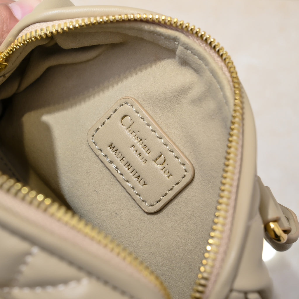 B1W15D32 Popular  leather bag