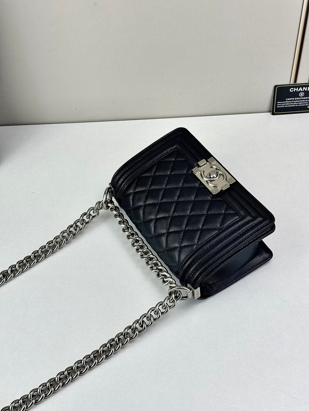 B1P36C17 Popular Caviar leather bag