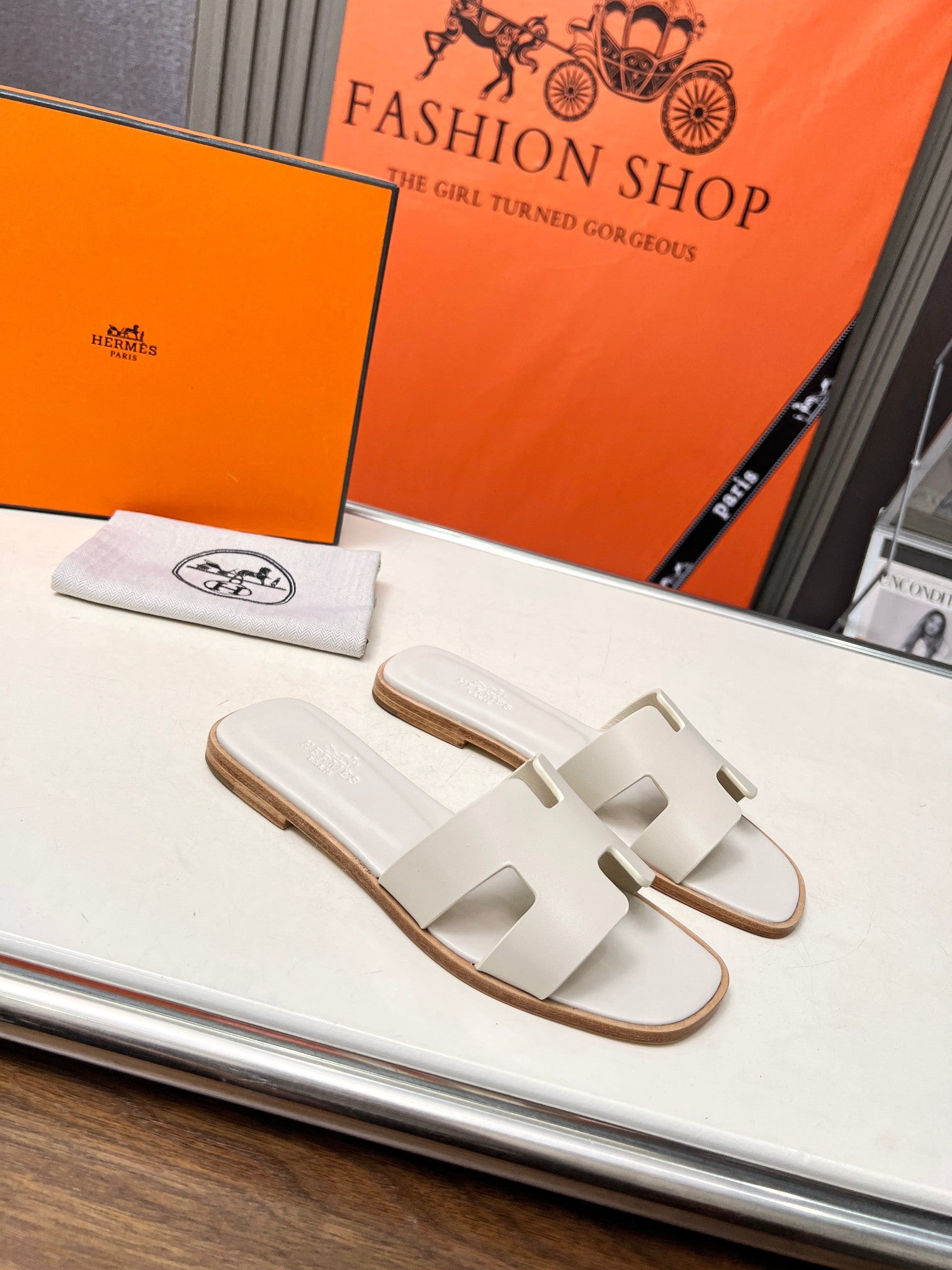 Z2Z85H12  Popular leather Shoes